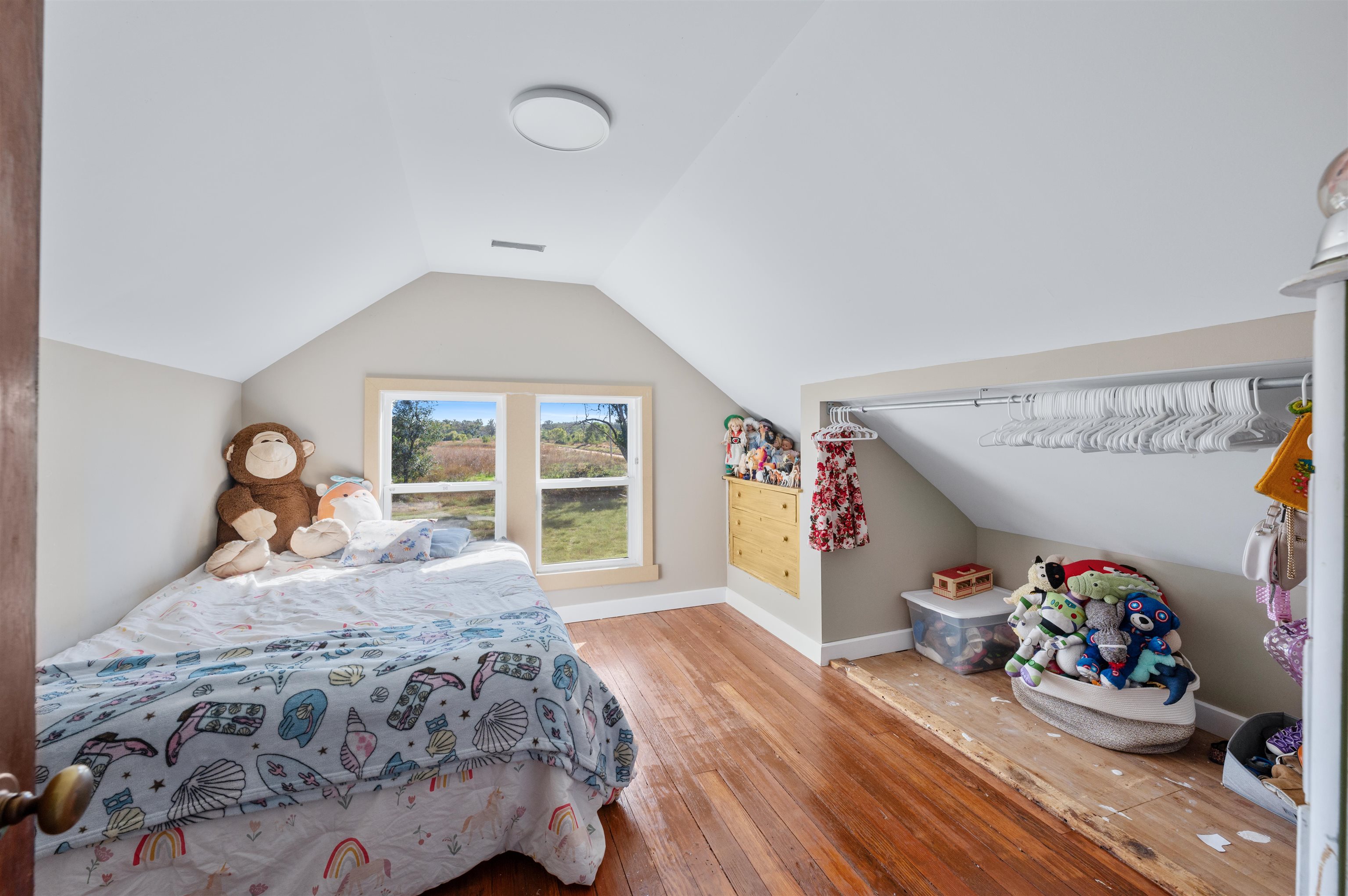 5202 N Willow Lake Burrton KS 67020