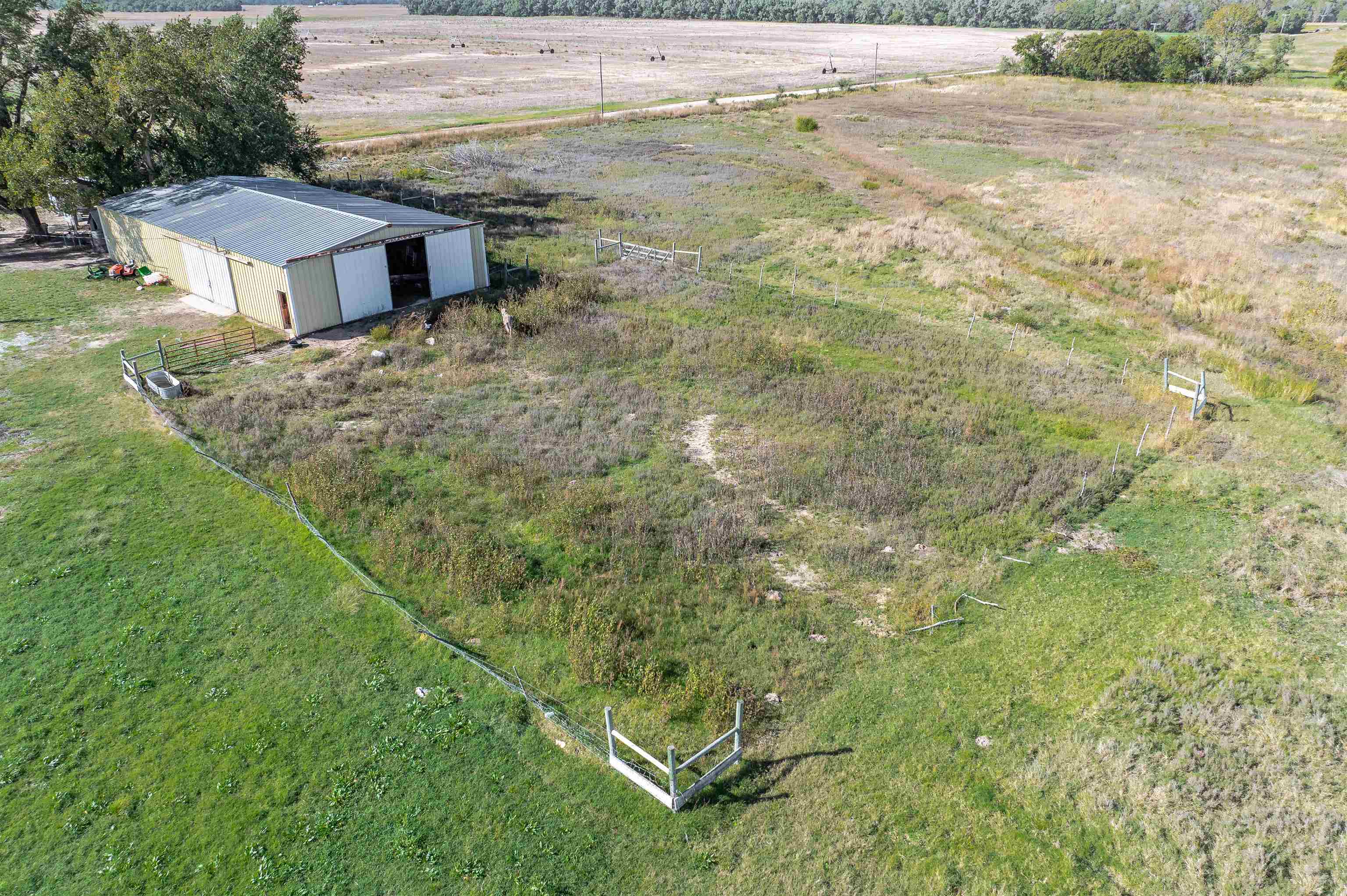 5202 N Willow Lake Burrton KS 67020