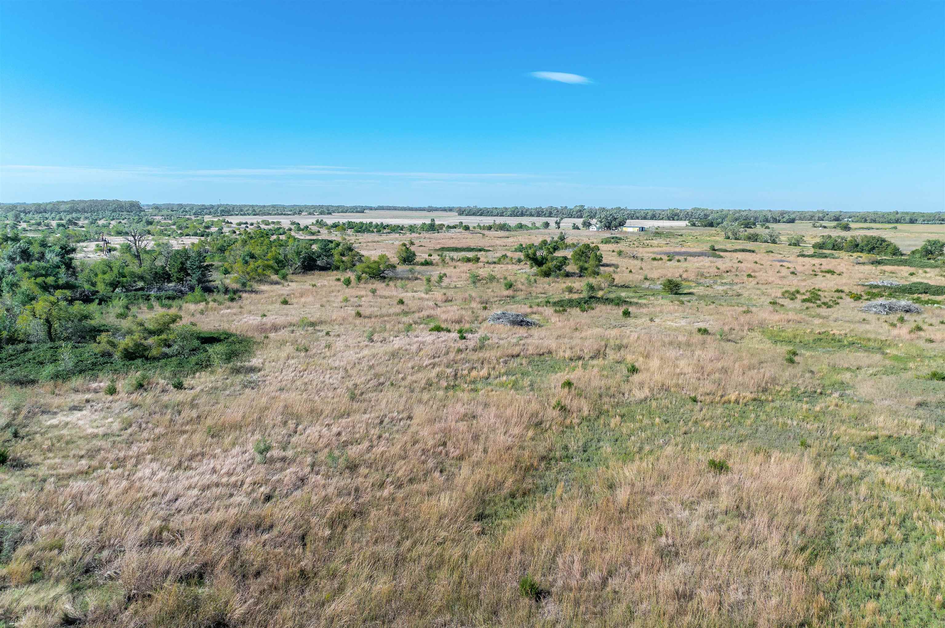 5202 N Willow Lake Burrton KS 67020