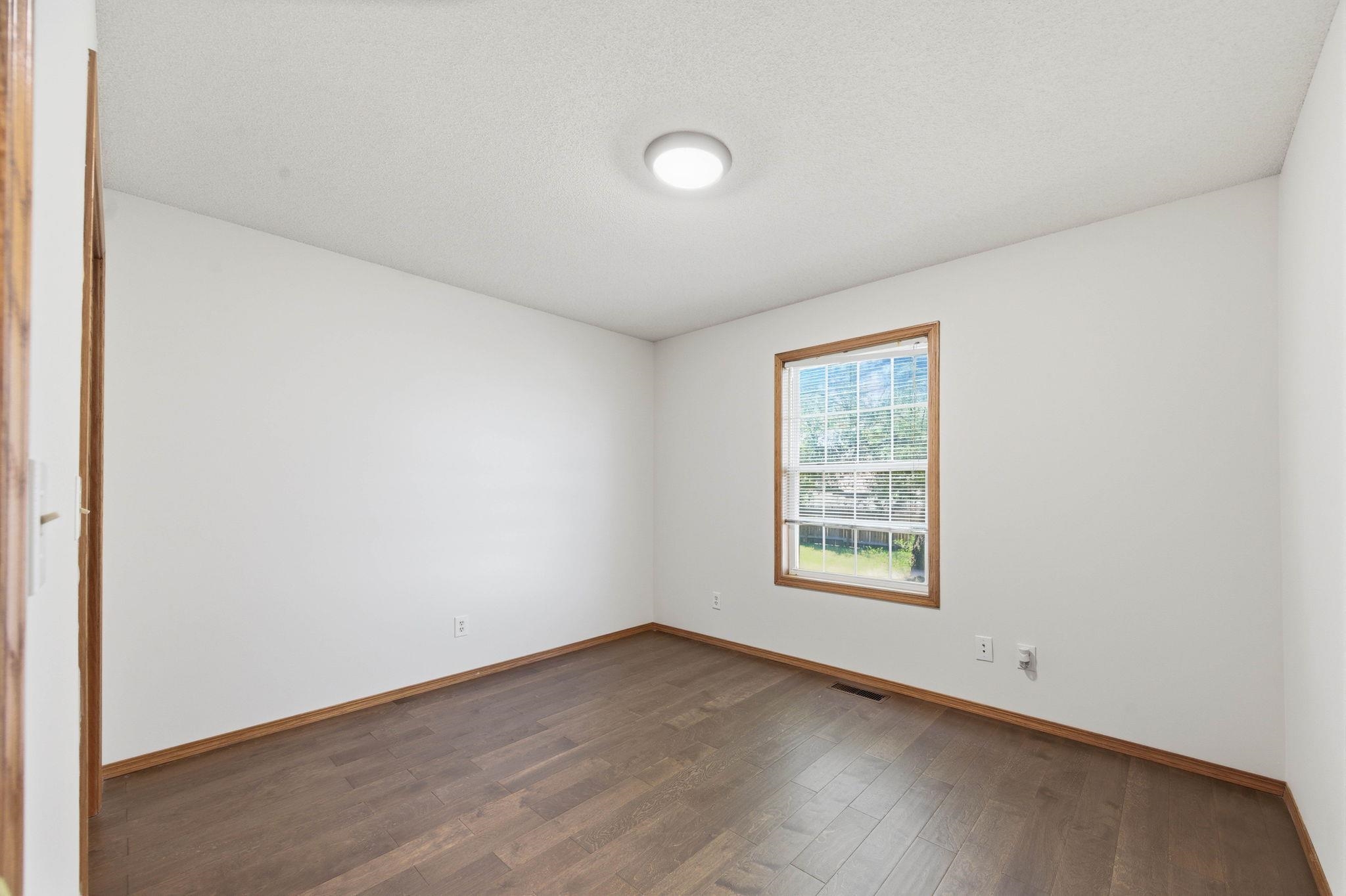 1521 E Rose Lane Andover KS 67002