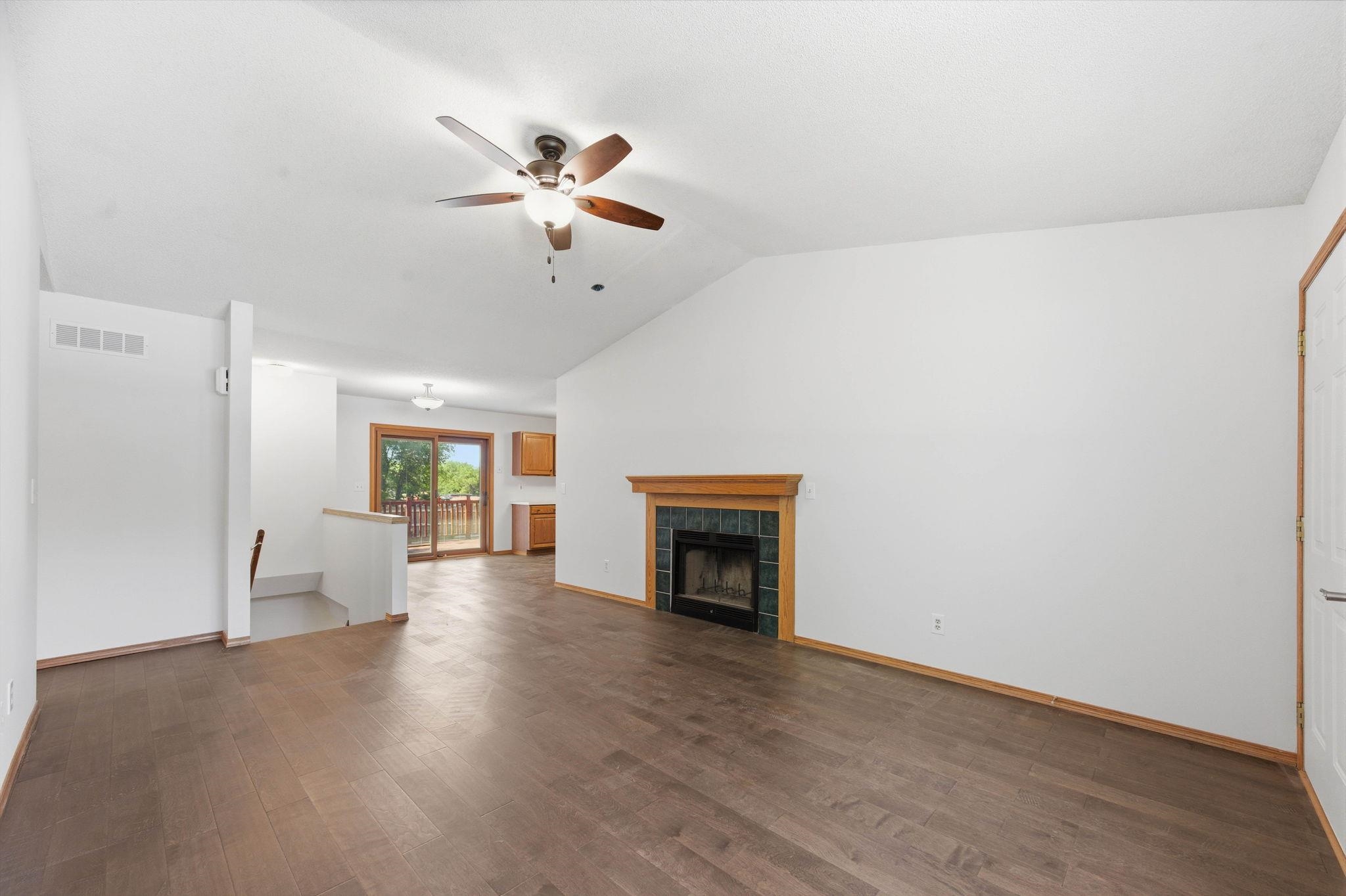 1521 E Rose Lane Andover KS 67002