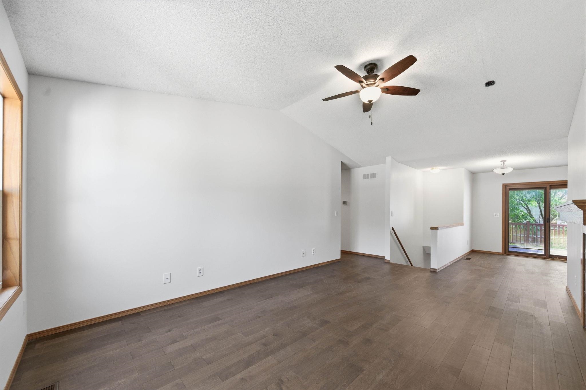 1521 E Rose Lane Andover KS 67002