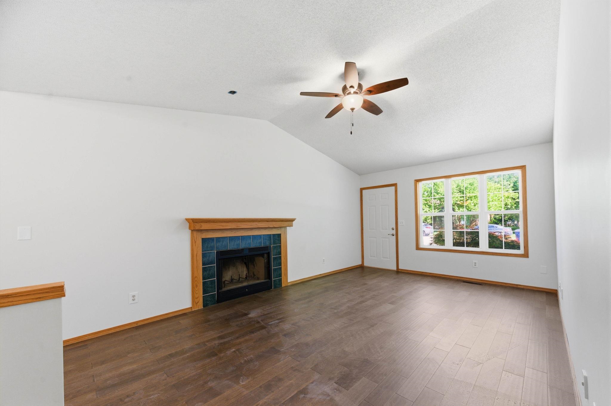 1521 E Rose Lane Andover KS 67002