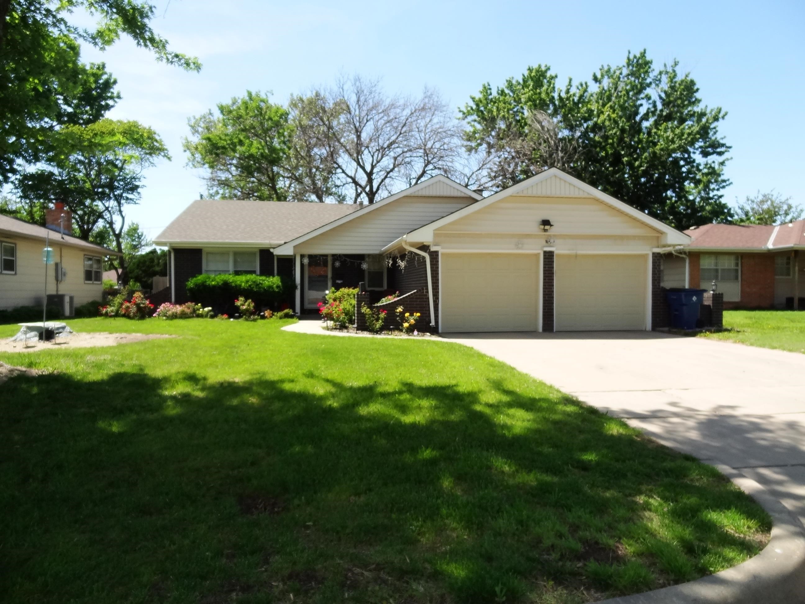 1009 S Dalton Wichita KS 67207