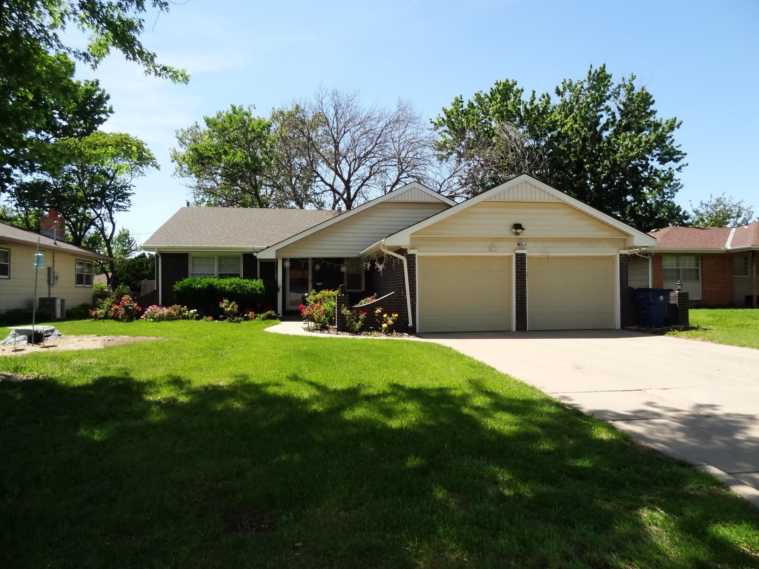 1009 S Dalton Wichita KS 67207
