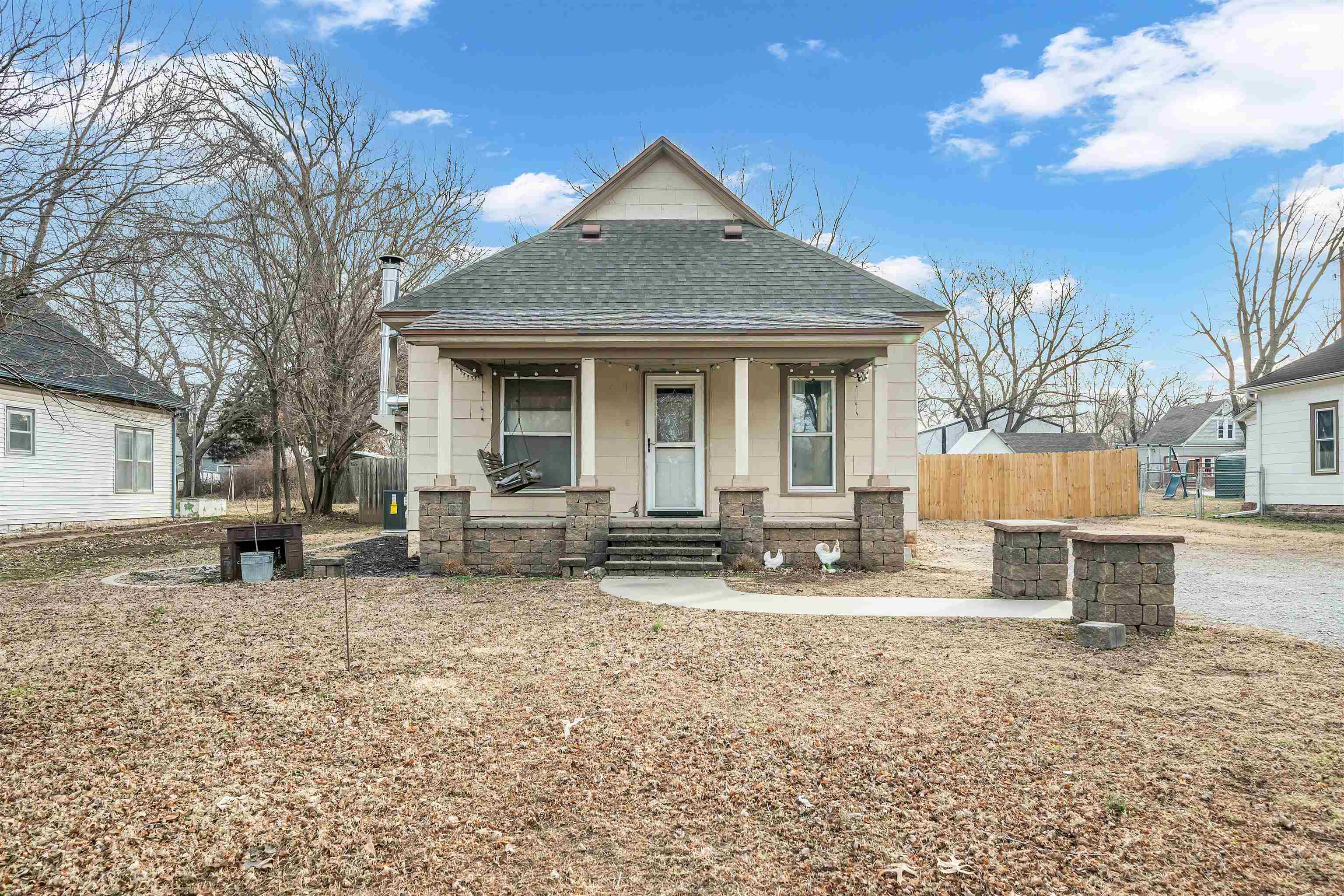 222 N Tracy Street Clearwater KS 67026