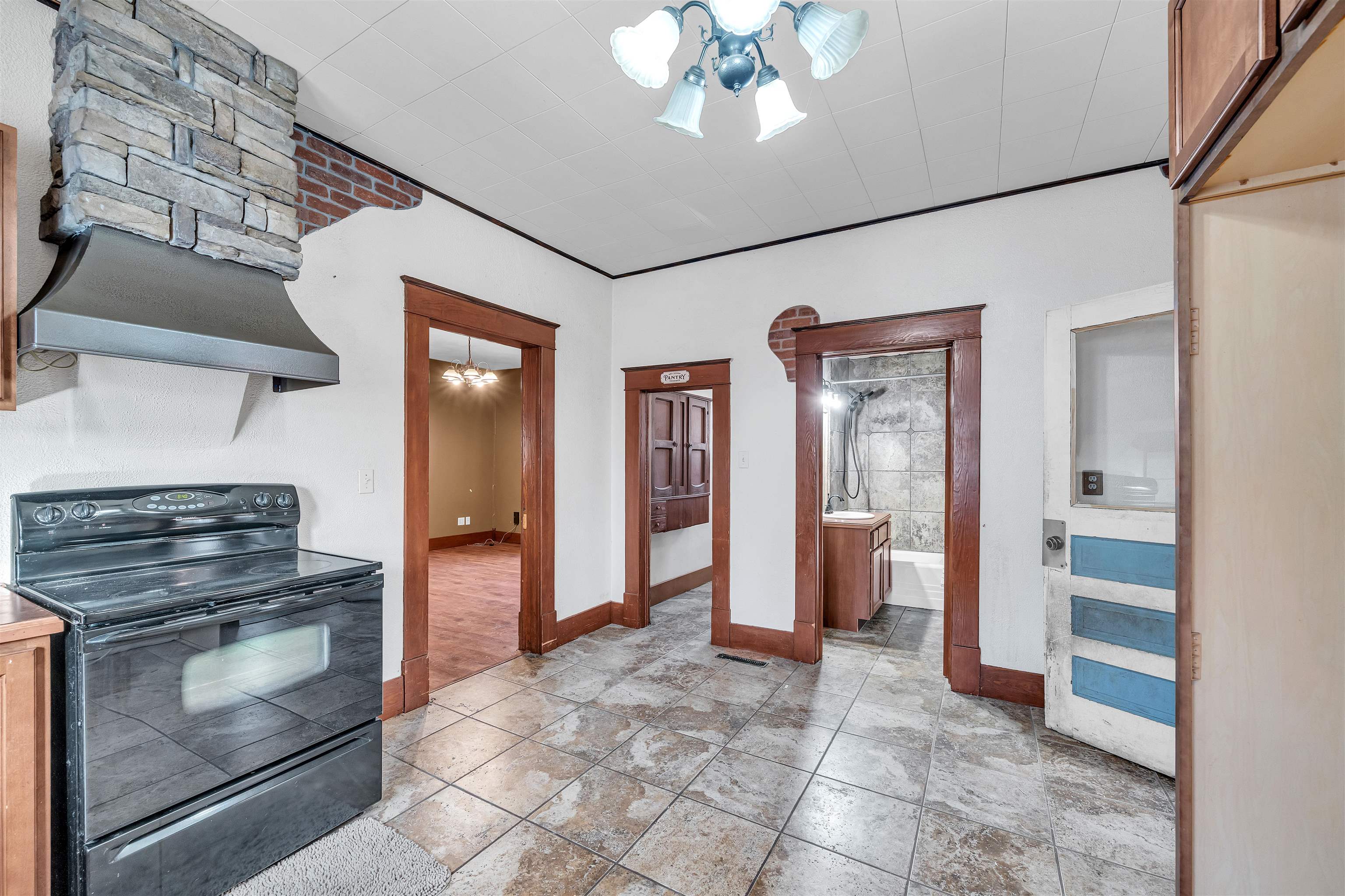 222 N Tracy Street Clearwater KS 67026