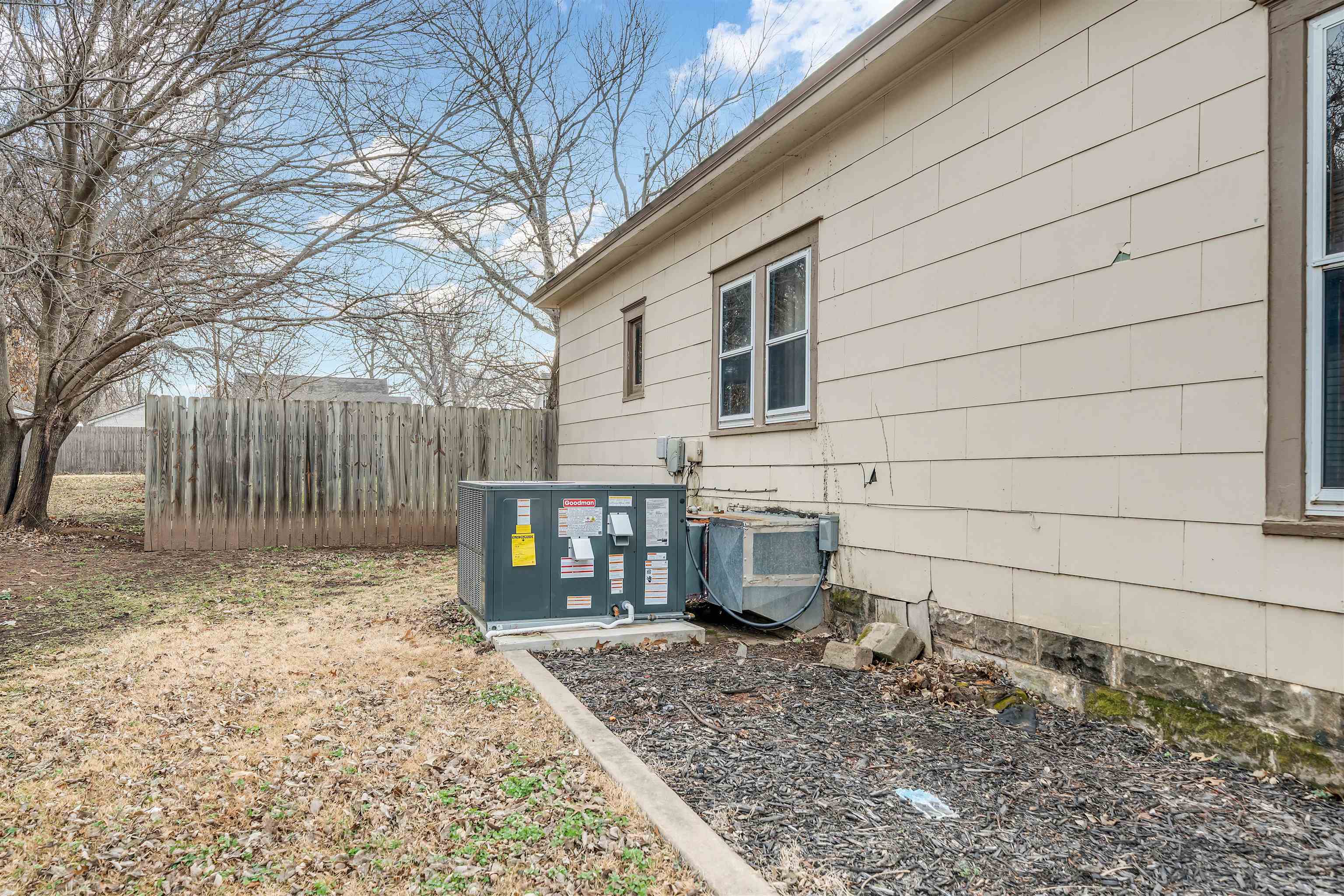 222 N Tracy Street Clearwater KS 67026