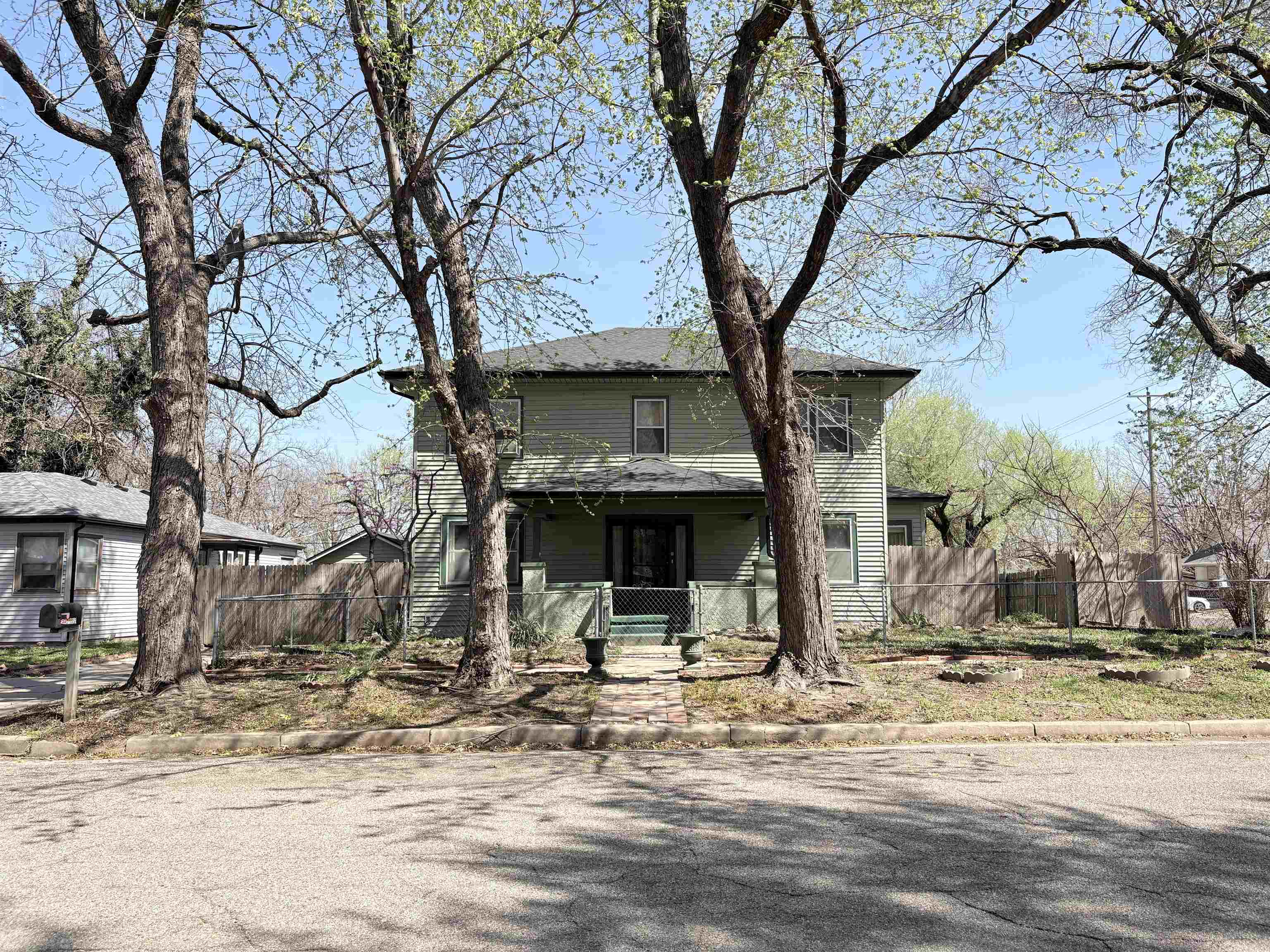 404 N 2nd Street Arkansas City KS 67005