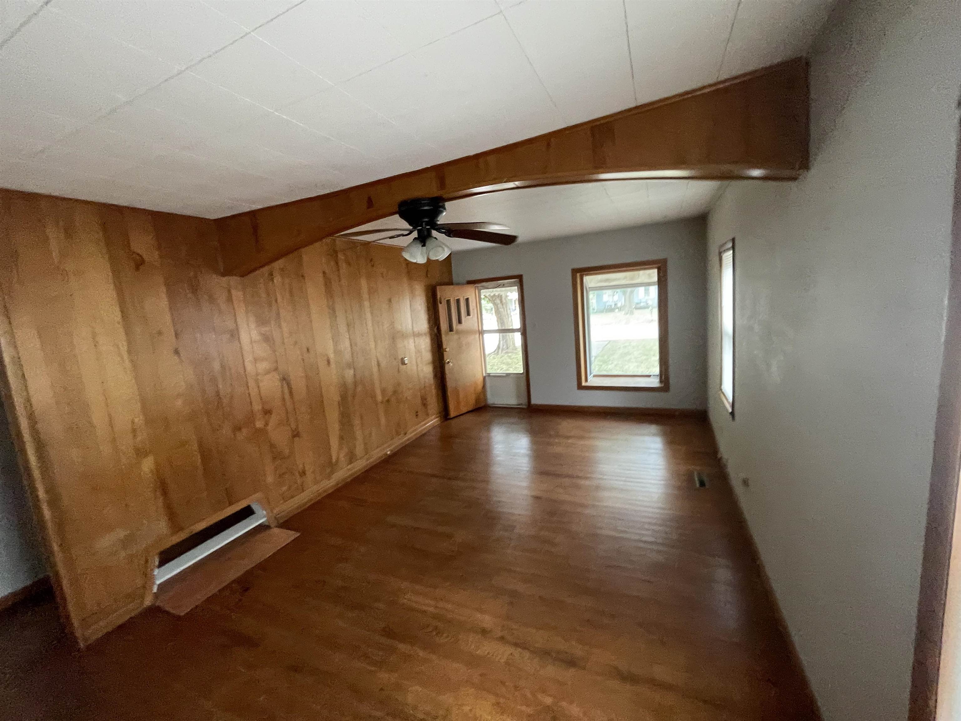 1031 N Jefferson Wellington KS 67152