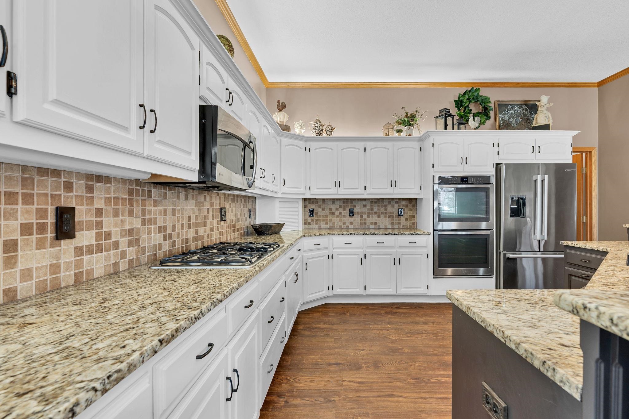 121 S Breezy Pointe Court Wichita KS 67235