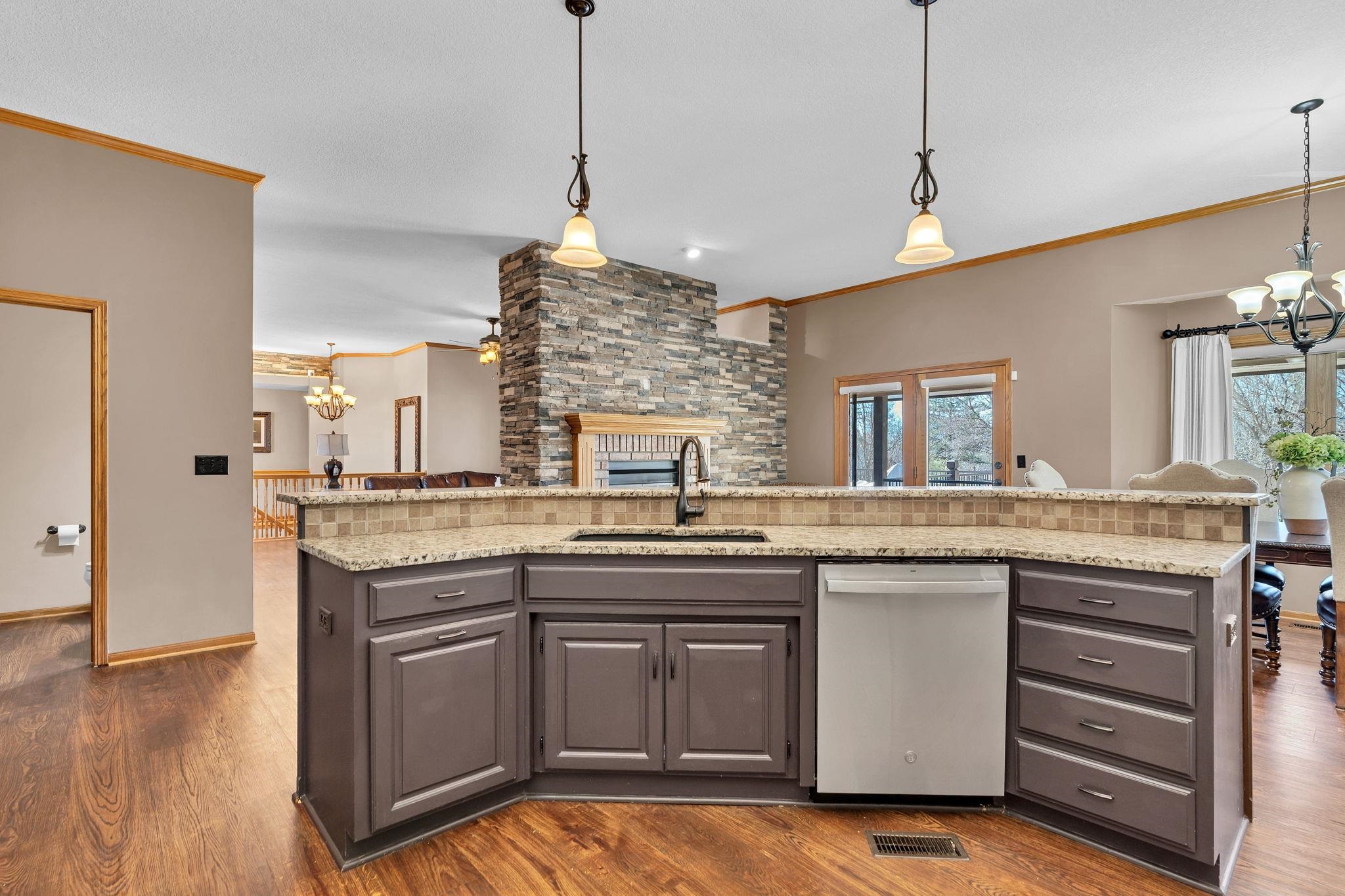 121 S Breezy Pointe Court Wichita KS 67235