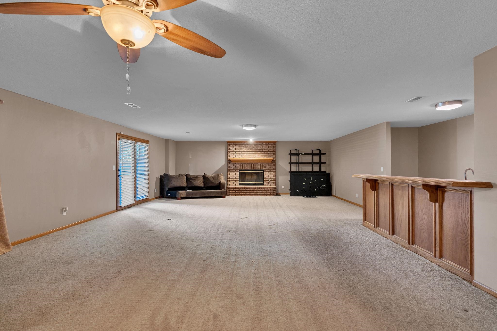 121 S Breezy Pointe Court Wichita KS 67235