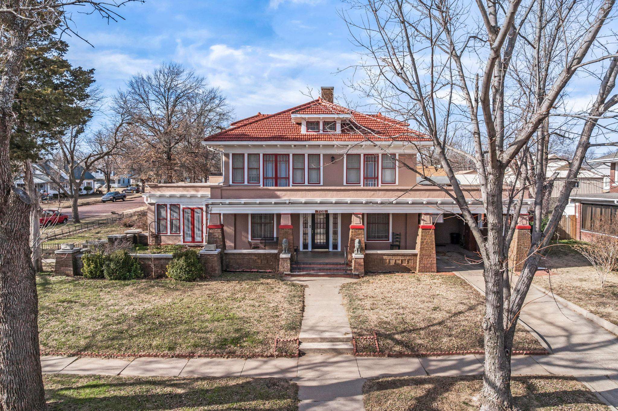 905 N 2nd Street Arkansas City KS 67005