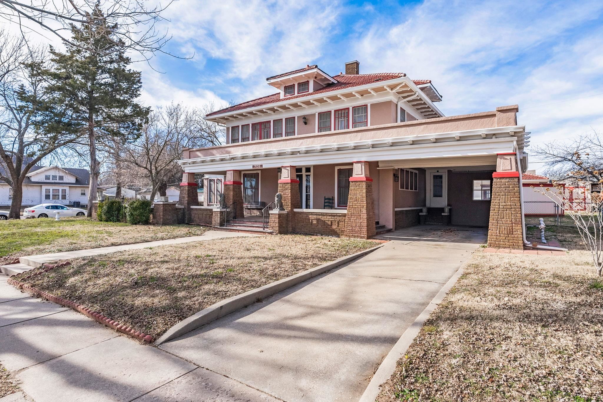 905 N 2nd Street Arkansas City KS 67005