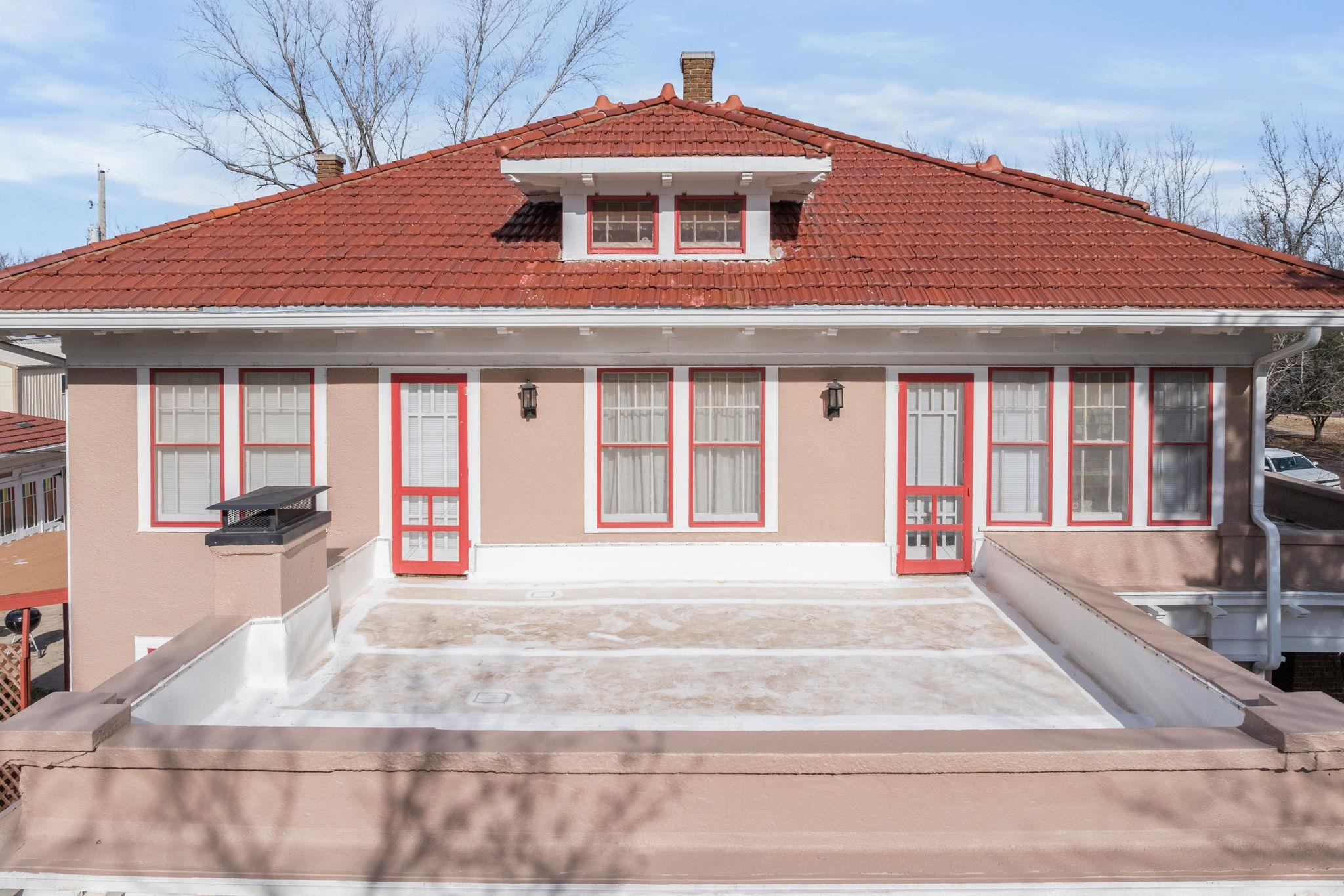 905 N 2nd Street Arkansas City KS 67005