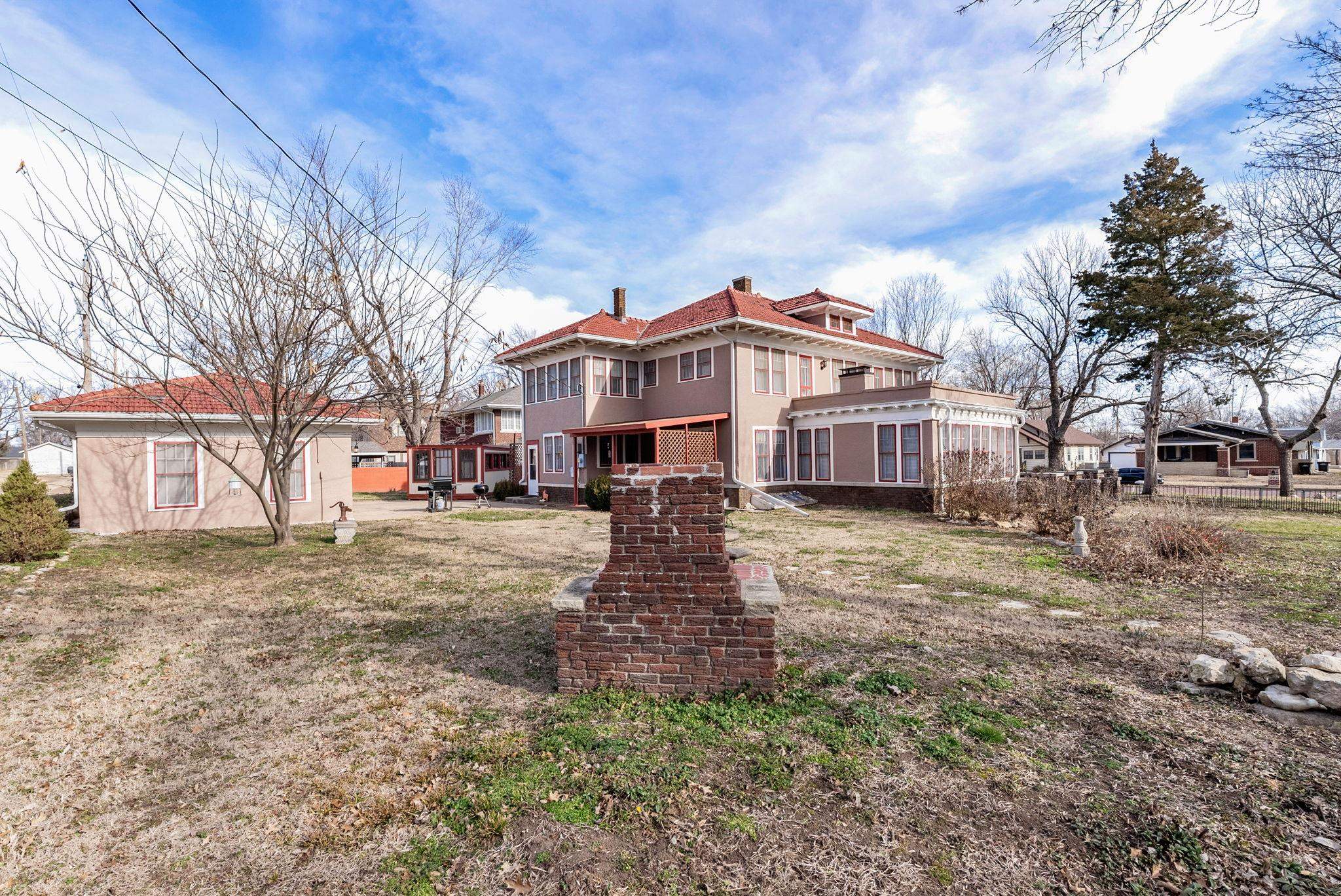 905 N 2nd Street Arkansas City KS 67005