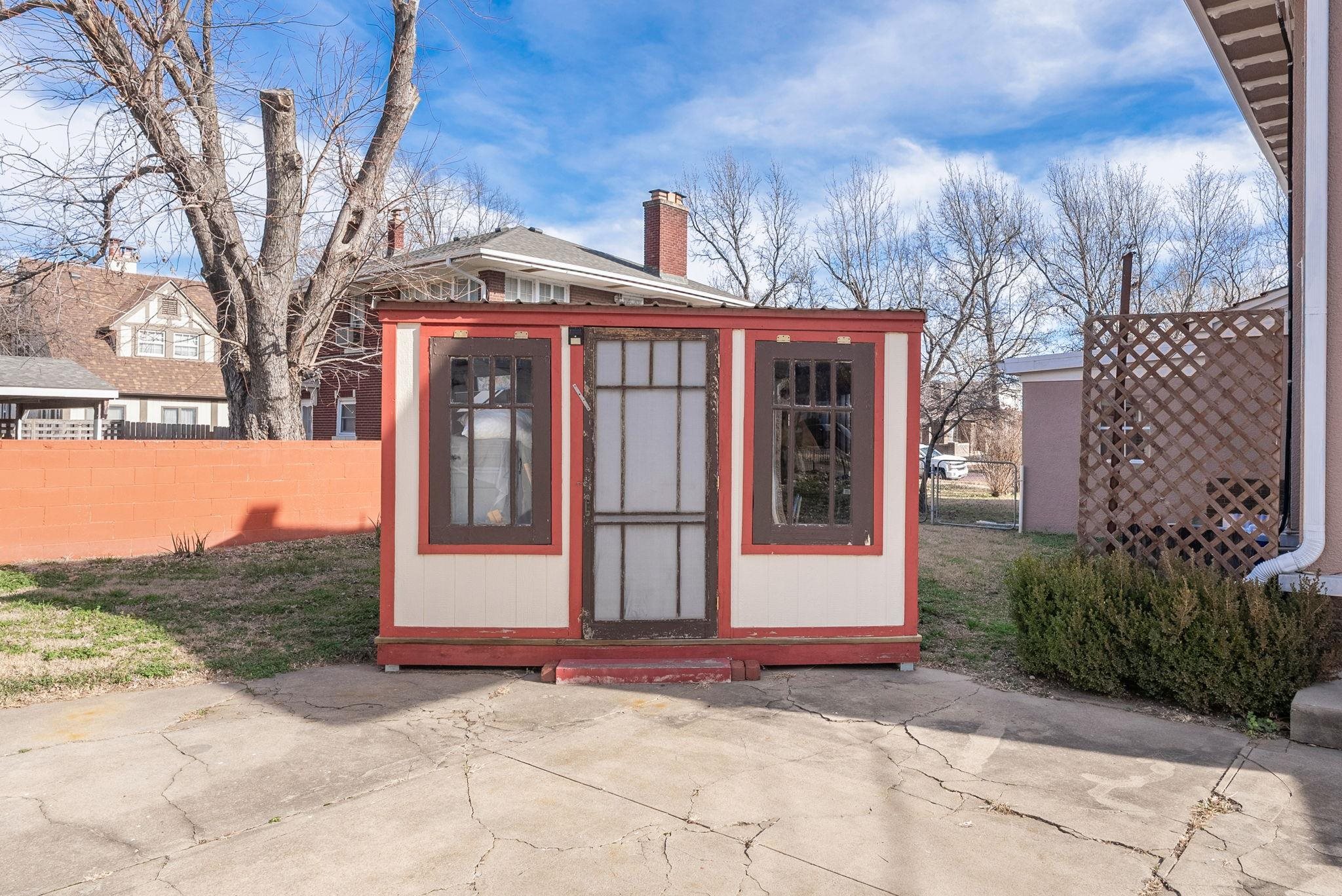 905 N 2nd Street Arkansas City KS 67005