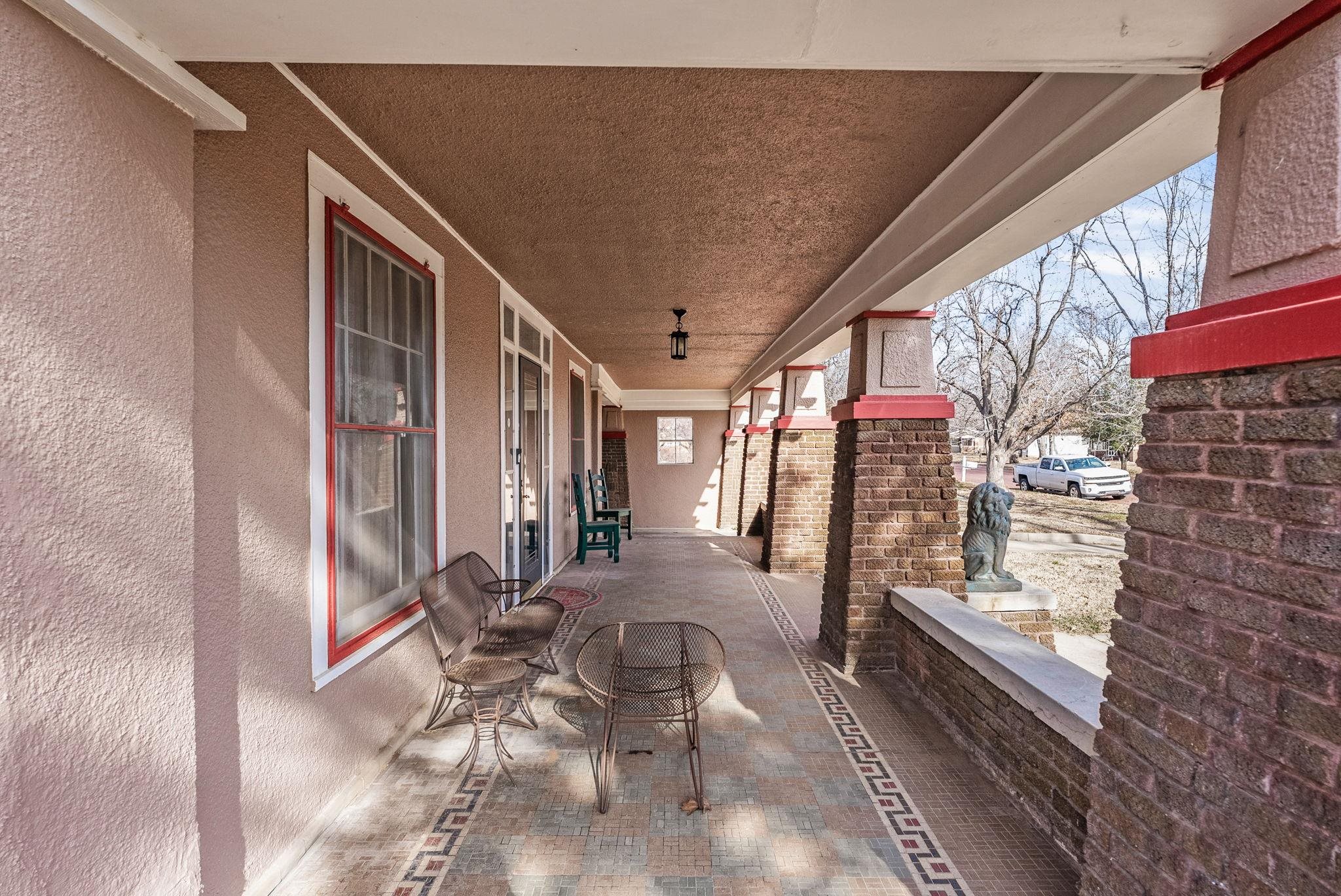 905 N 2nd Street Arkansas City KS 67005