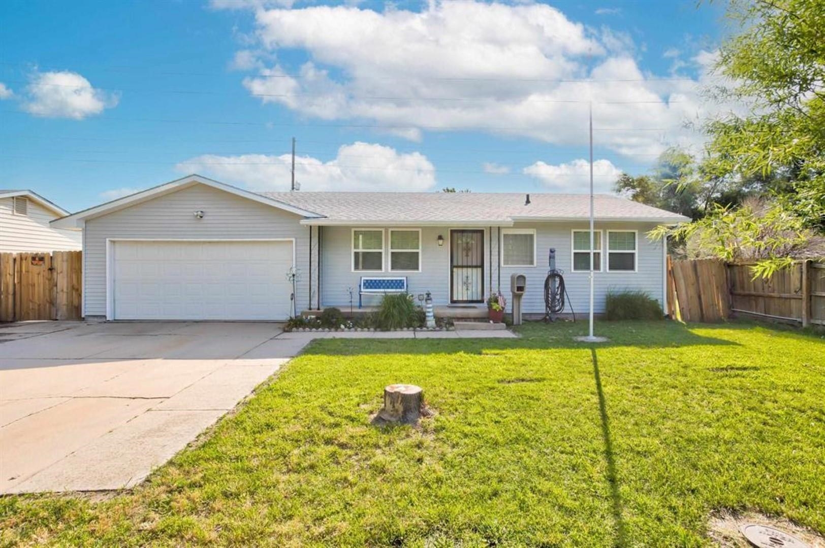 416 N Hickory Lane Valley Center KS 67147