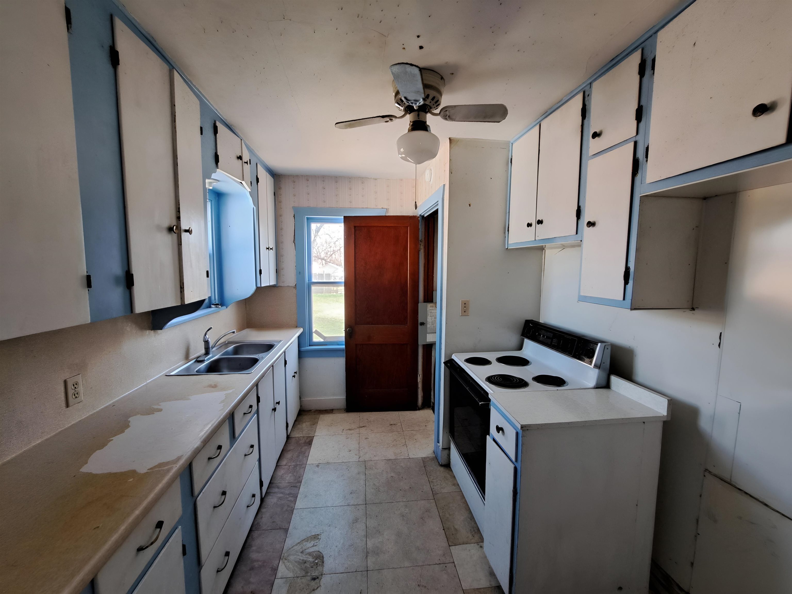 323 S Lucy Street Mcpherson KS 67460