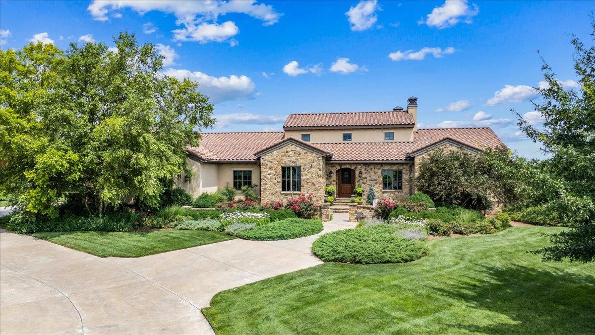 1302 E Bluestem Court Andover KS 67002