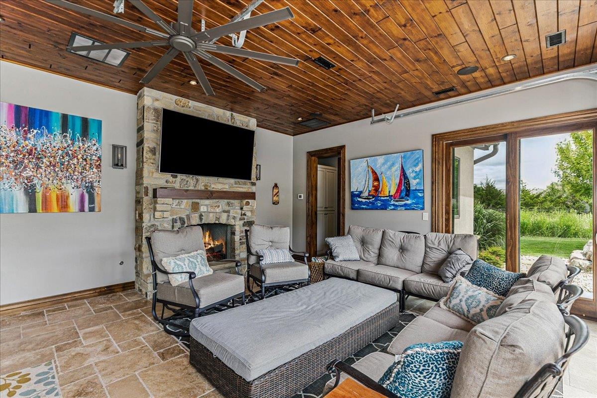 1302 E Bluestem Court Andover KS 67002