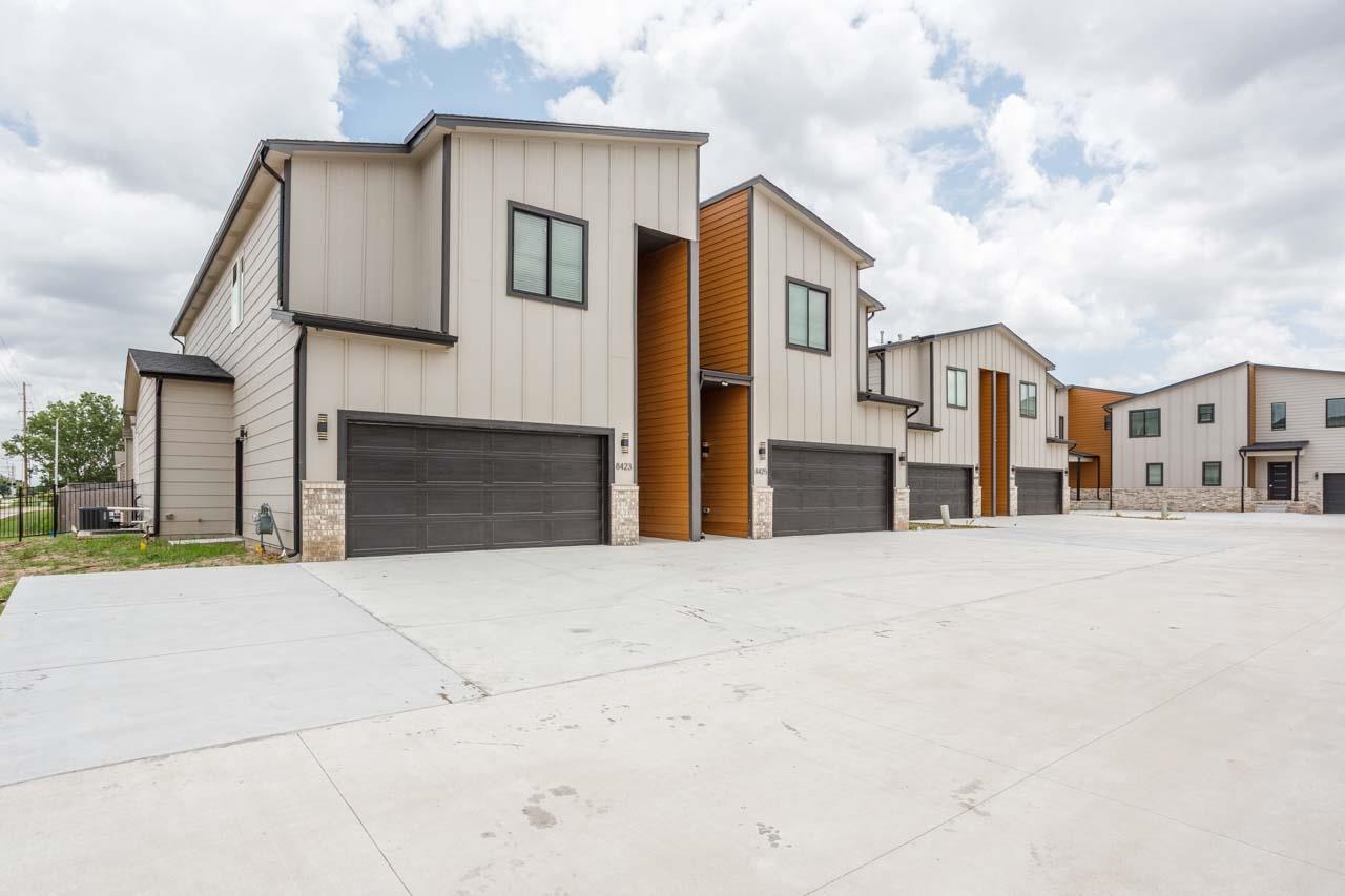 8521 W 37th Street N Wichita KS 67205