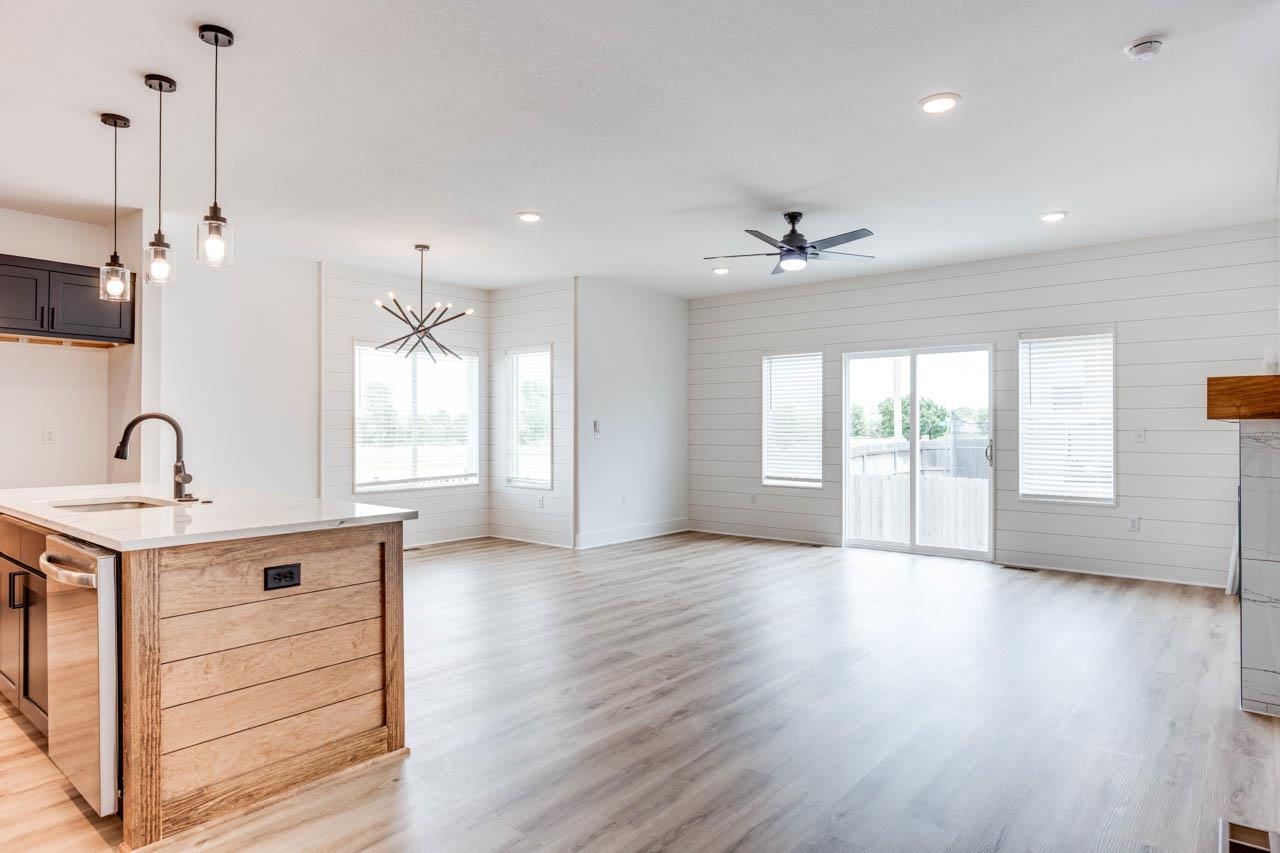 8521 W 37th Street N Wichita KS 67205