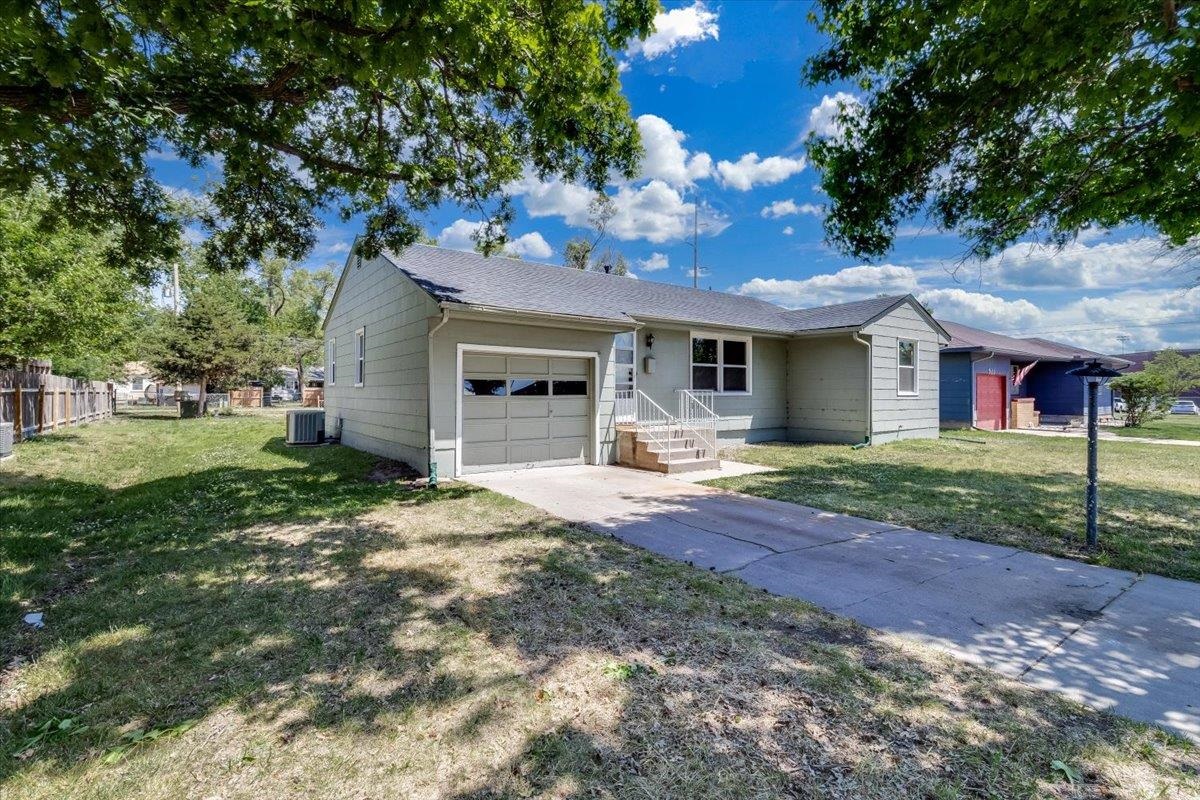 520 Harvey Street Halstead KS 67056