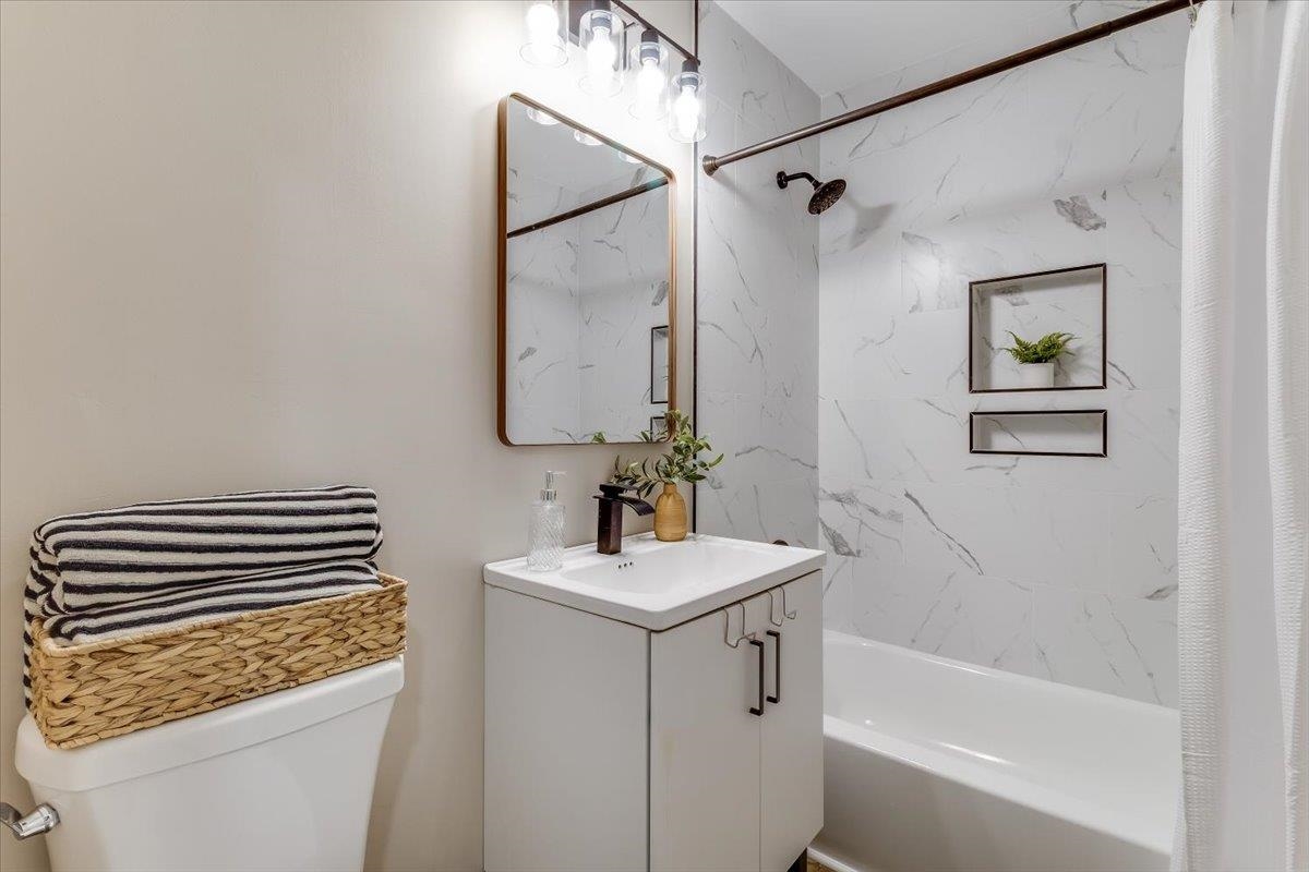 520 Harvey Street Halstead KS 67056