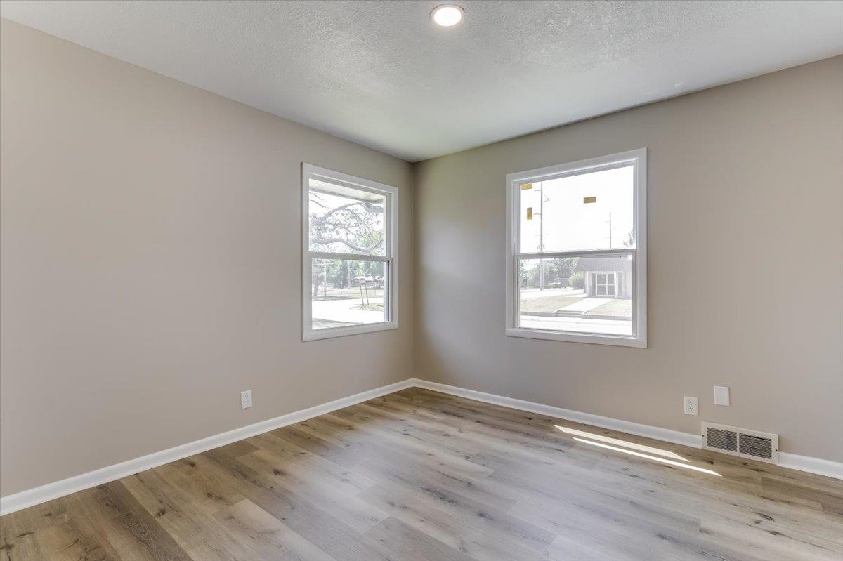 520 Harvey Street Halstead KS 67056