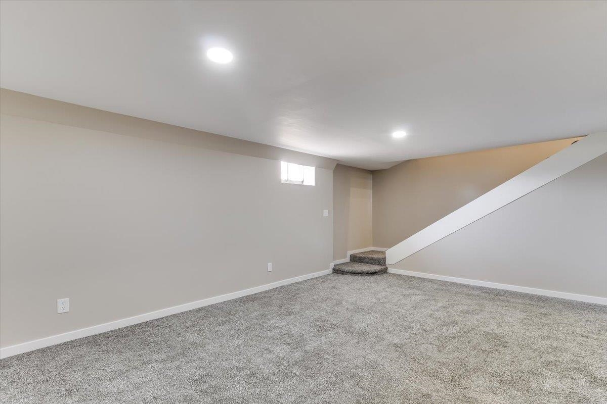 520 Harvey Street Halstead KS 67056