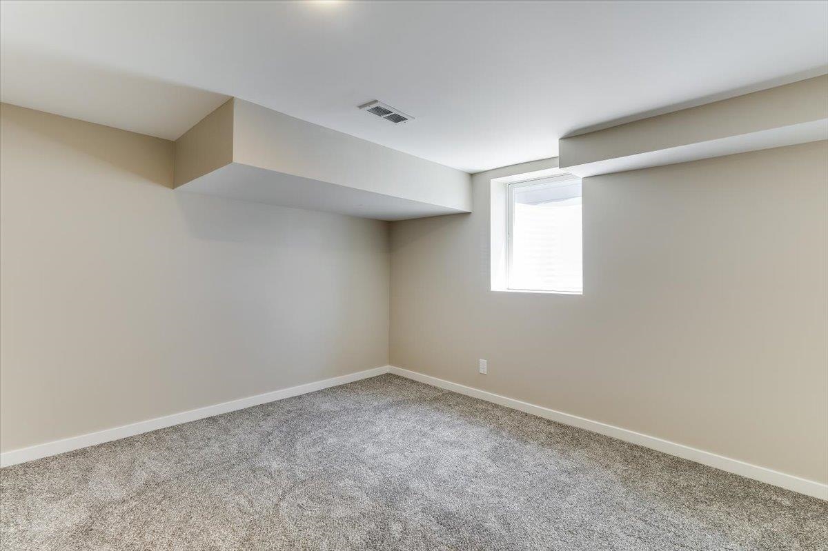 520 Harvey Street Halstead KS 67056