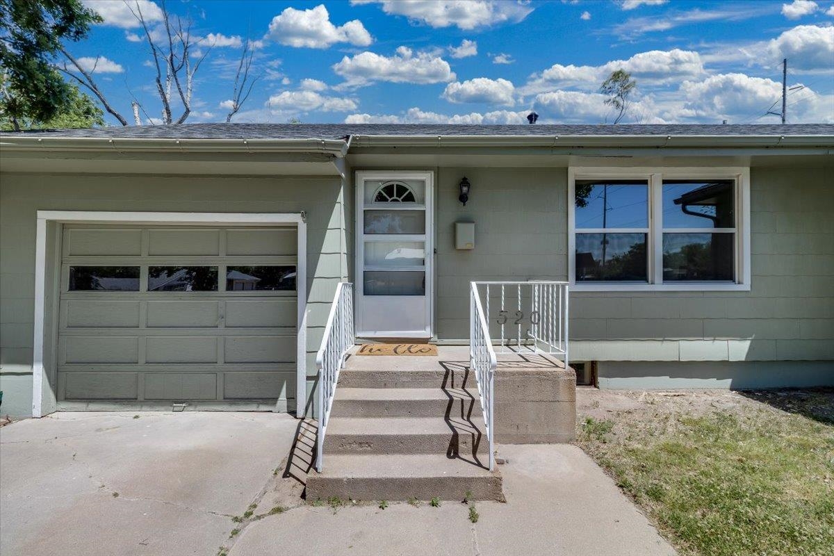 520 Harvey Street Halstead KS 67056