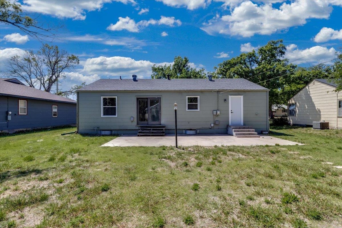 520 Harvey Street Halstead KS 67056