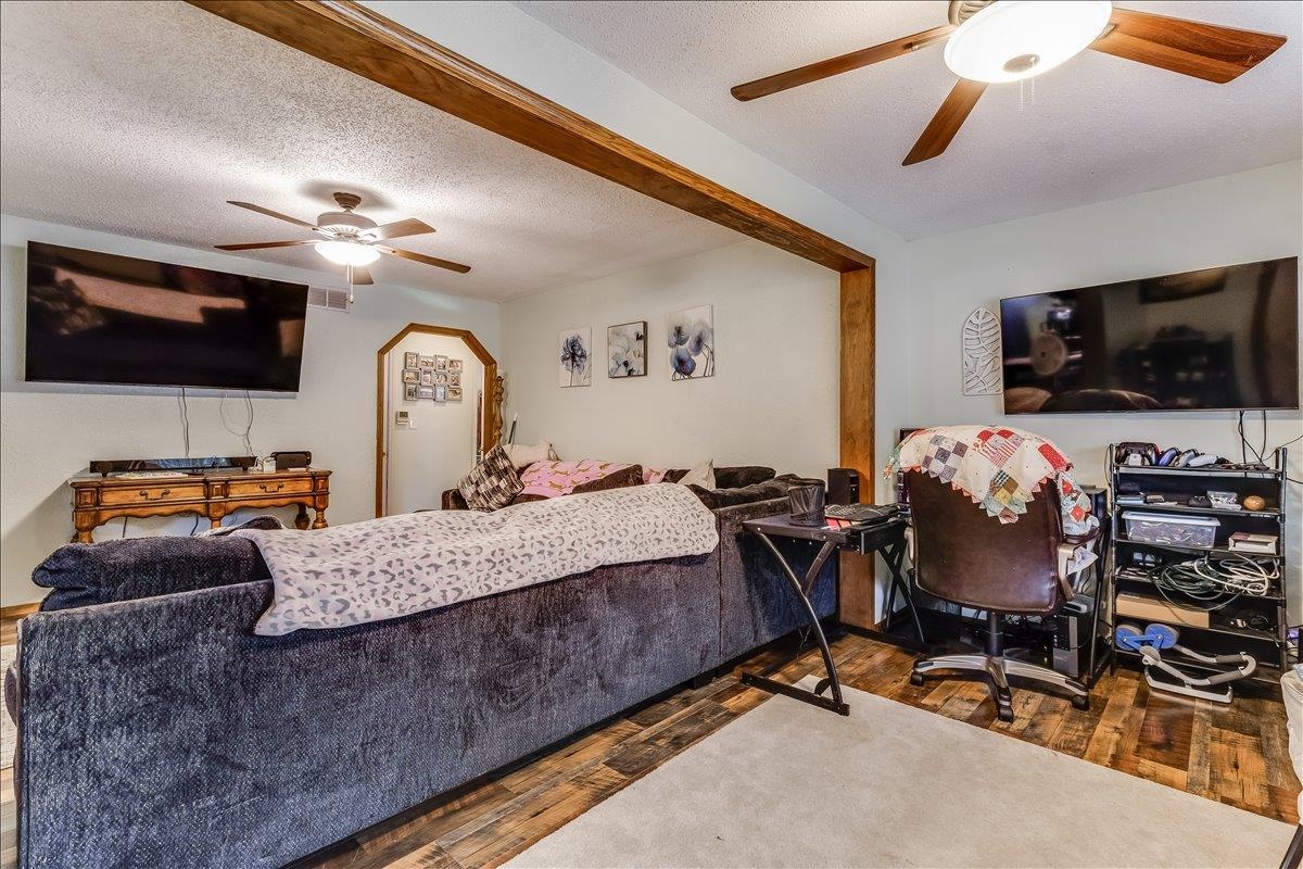 4558 S Fern Avenue Wichita KS 67217-4351