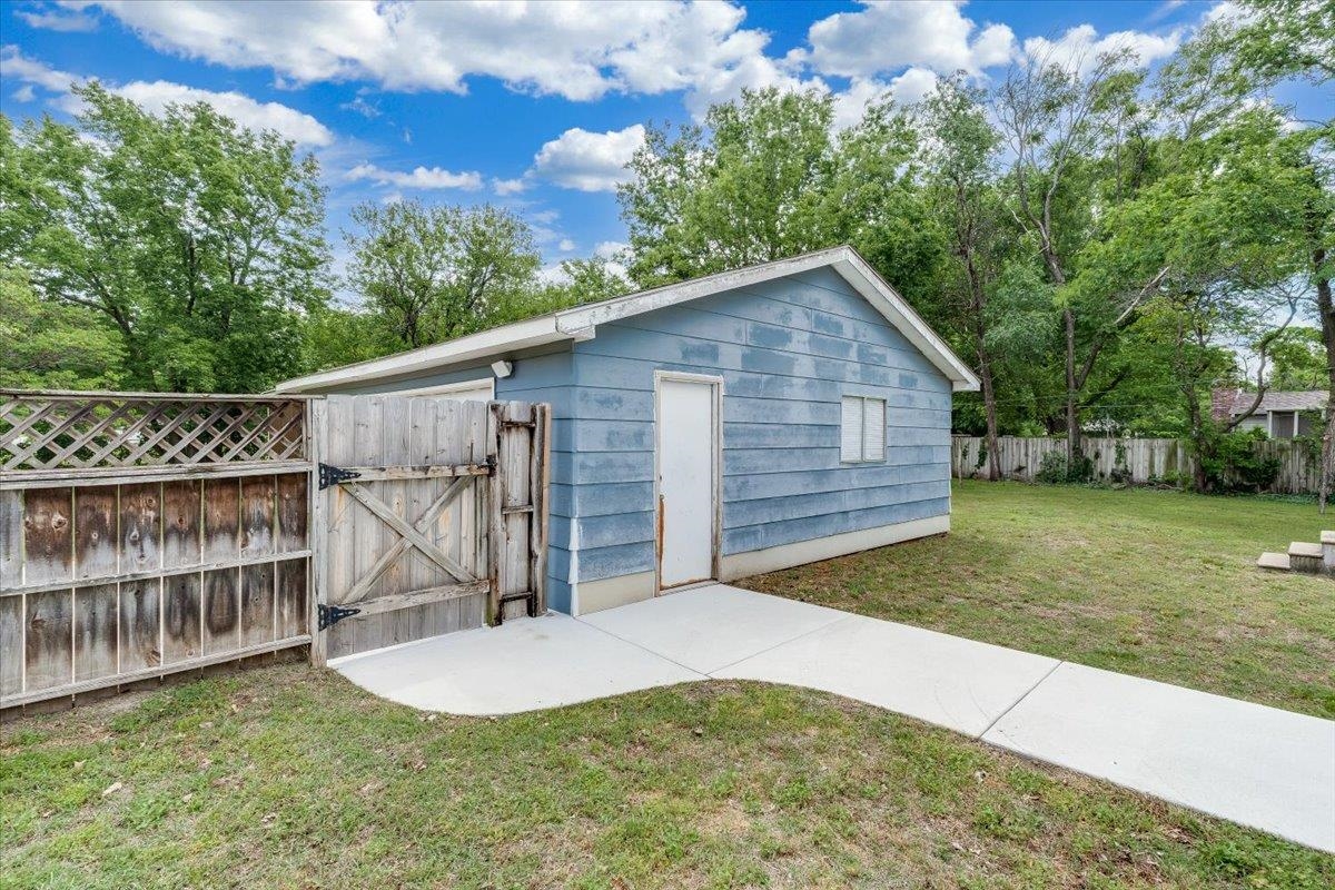 1768 N Richmond Drive Wichita KS 67203