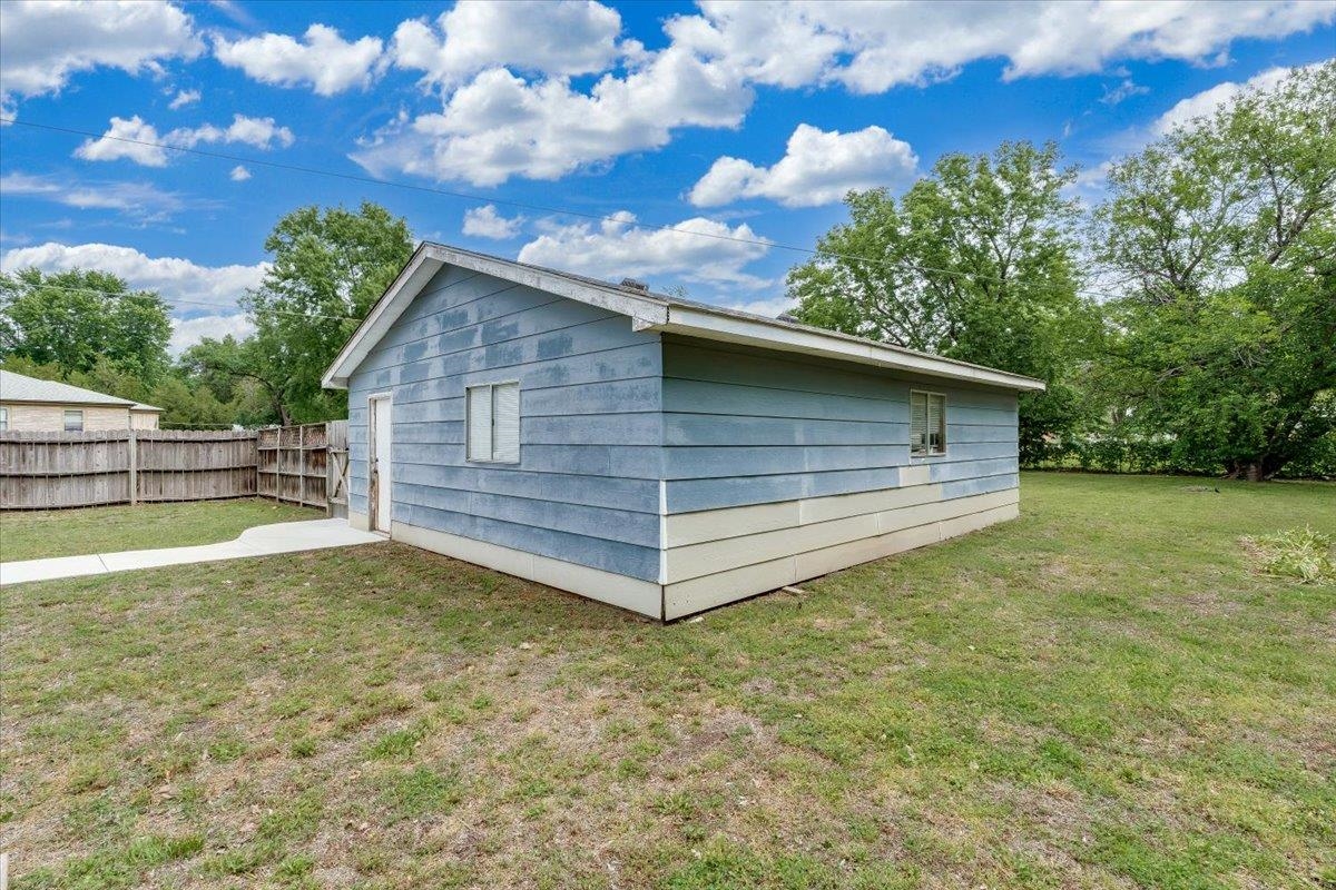 1768 N Richmond Drive Wichita KS 67203