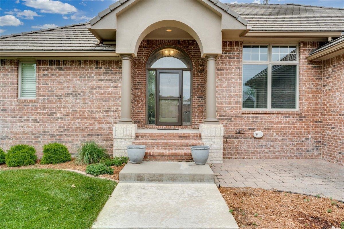 8309 W Meadow Pass Court Wichita KS 67205-1673
