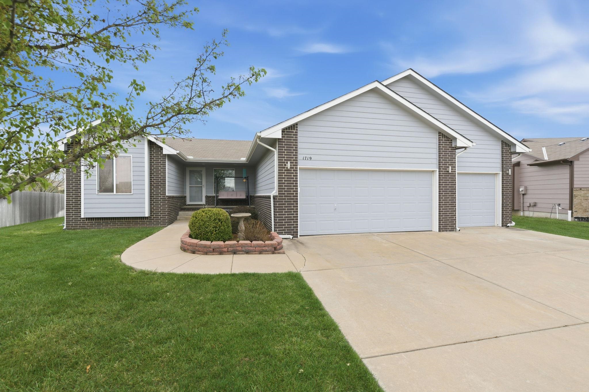 1719 E Aster Street Andover KS 67219