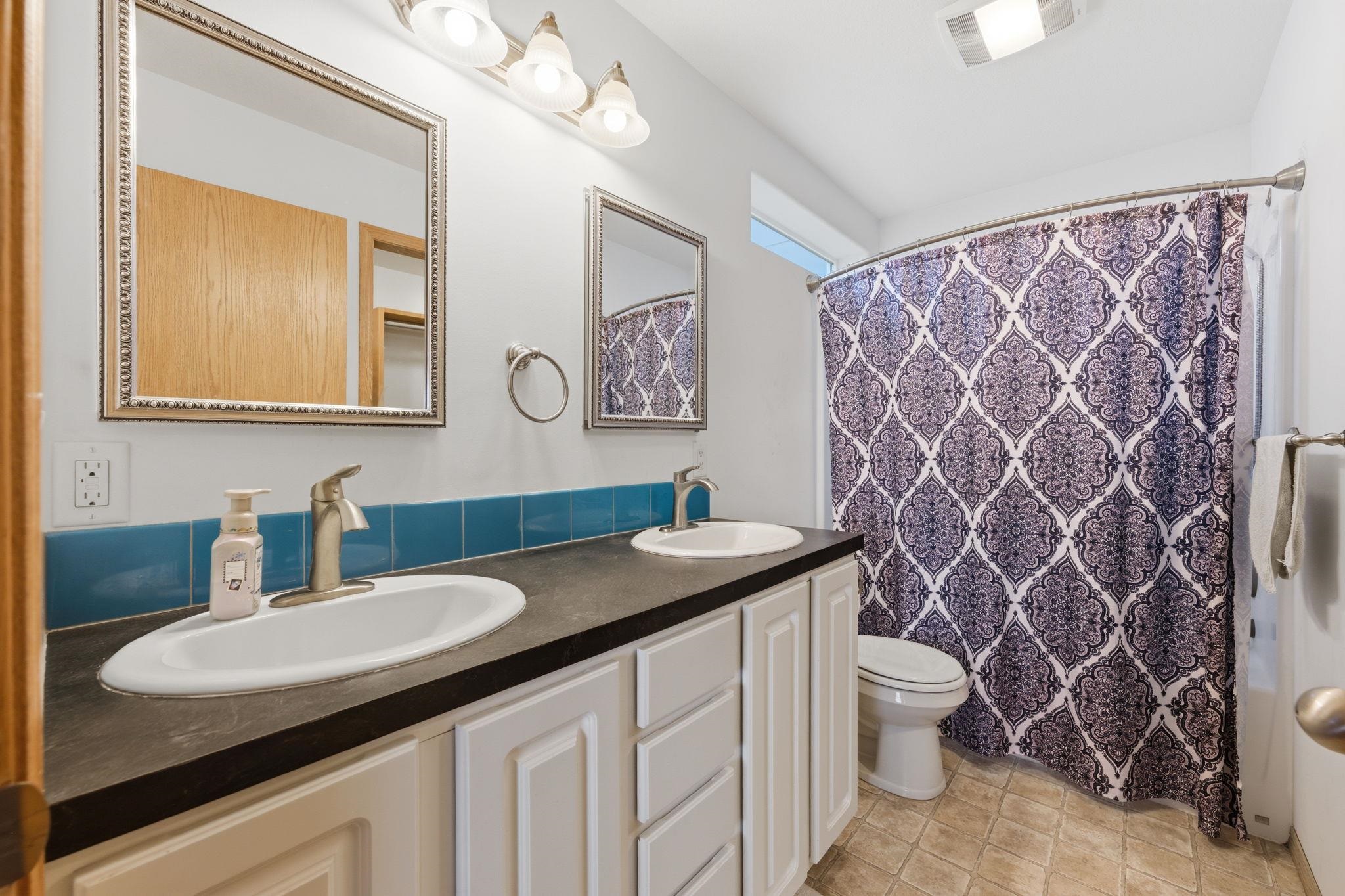 1719 E Aster Street Andover KS 67219