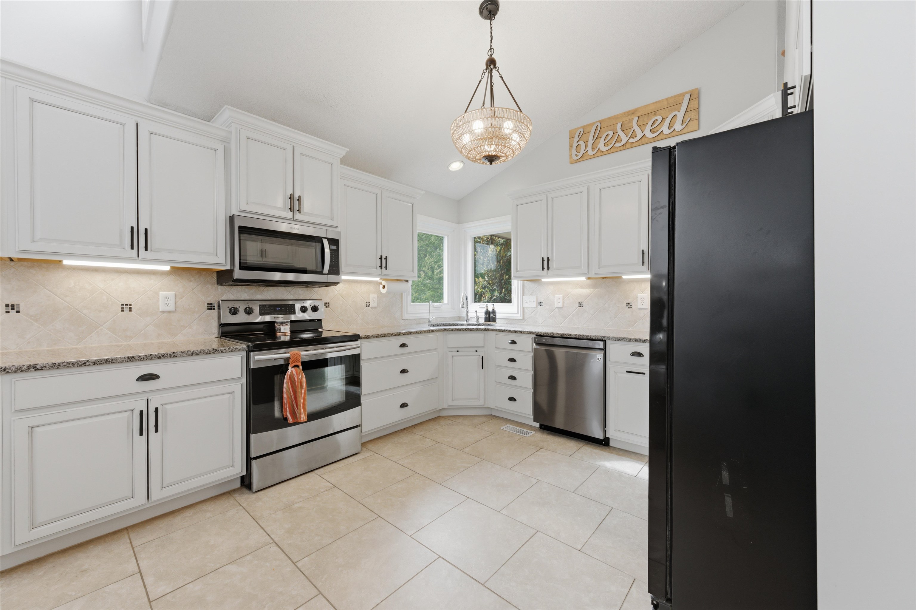 626 N Bay Country Wichita KS 67235