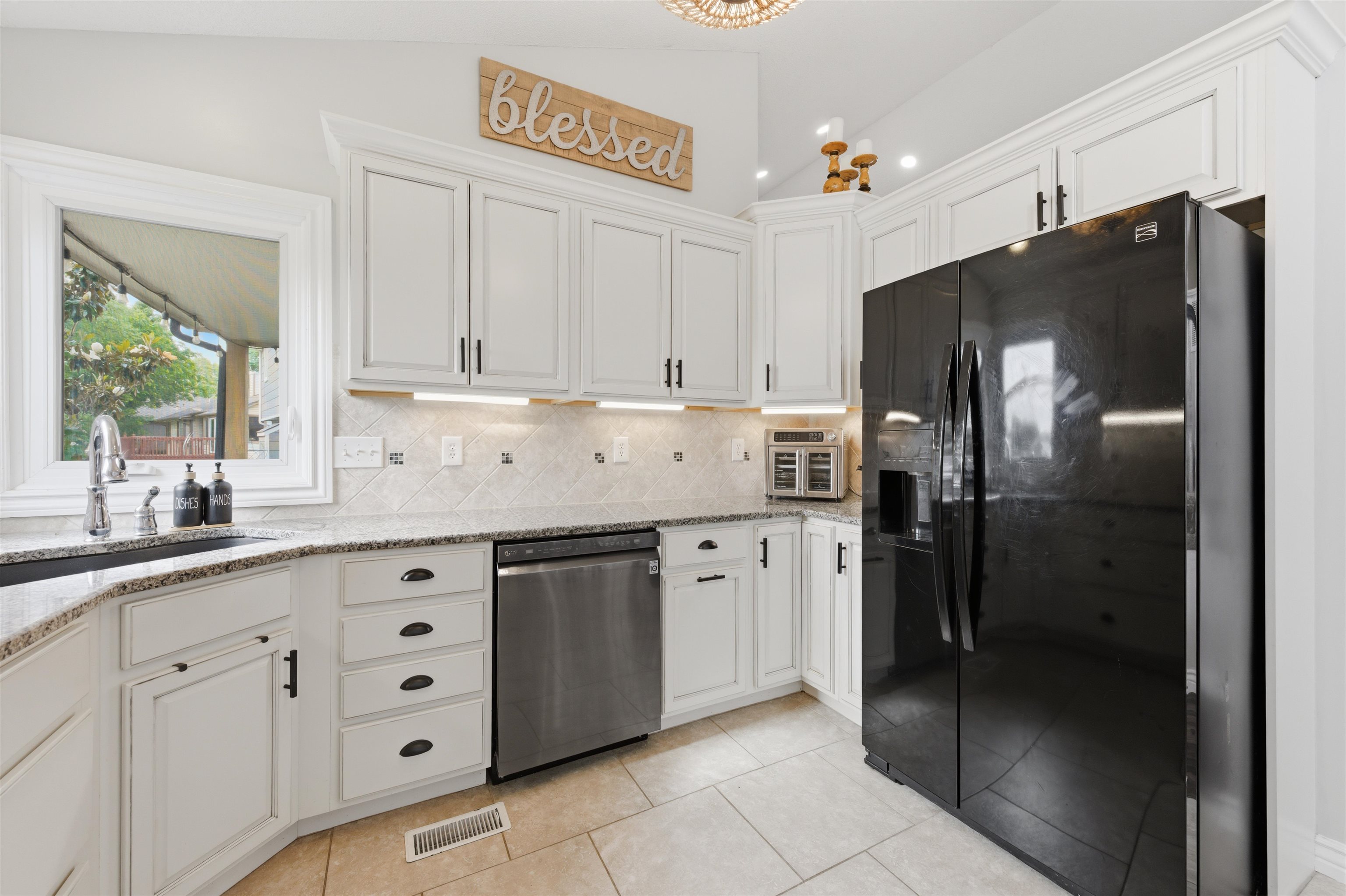 626 N Bay Country Wichita KS 67235