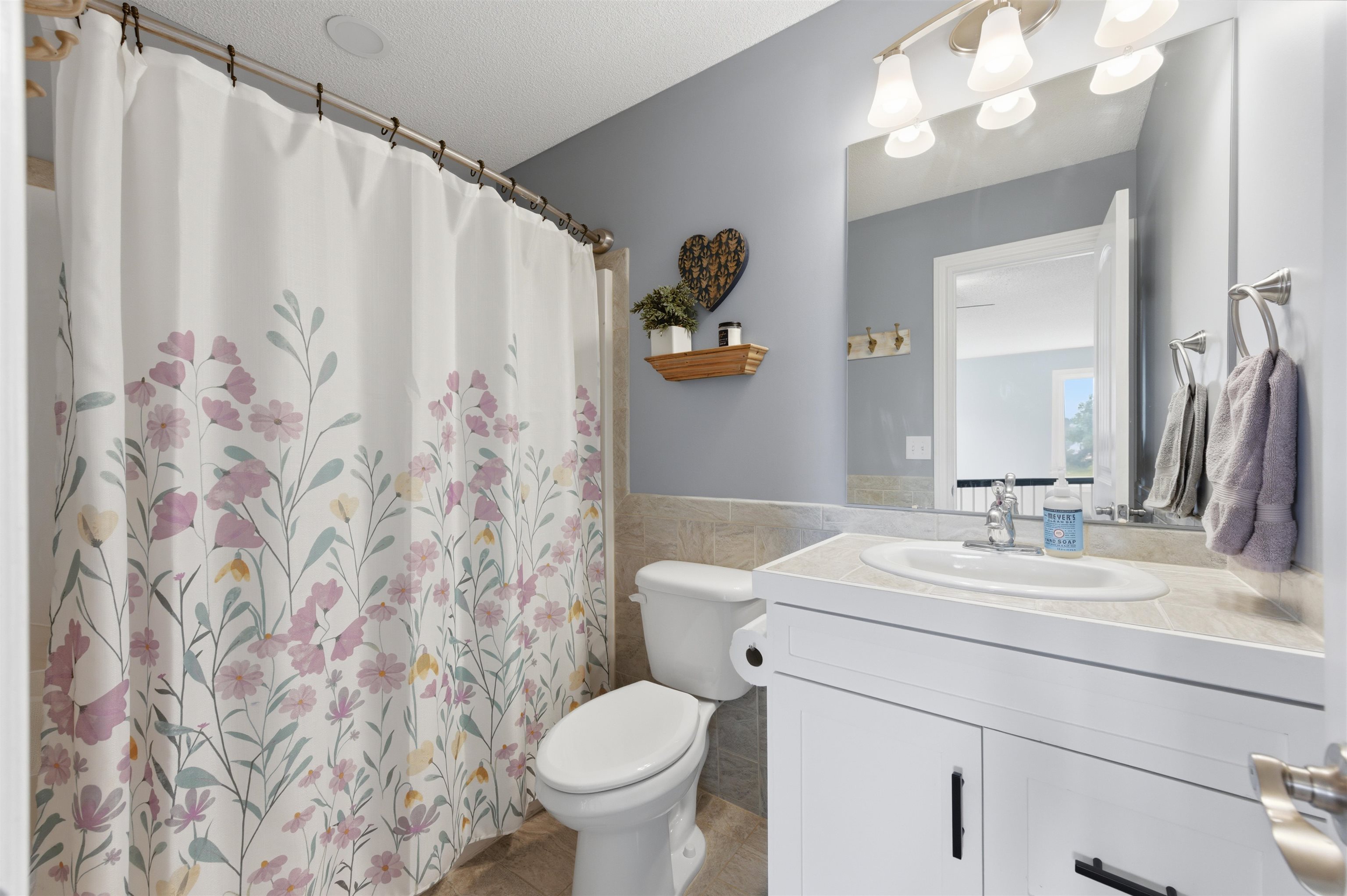 626 N Bay Country Wichita KS 67235