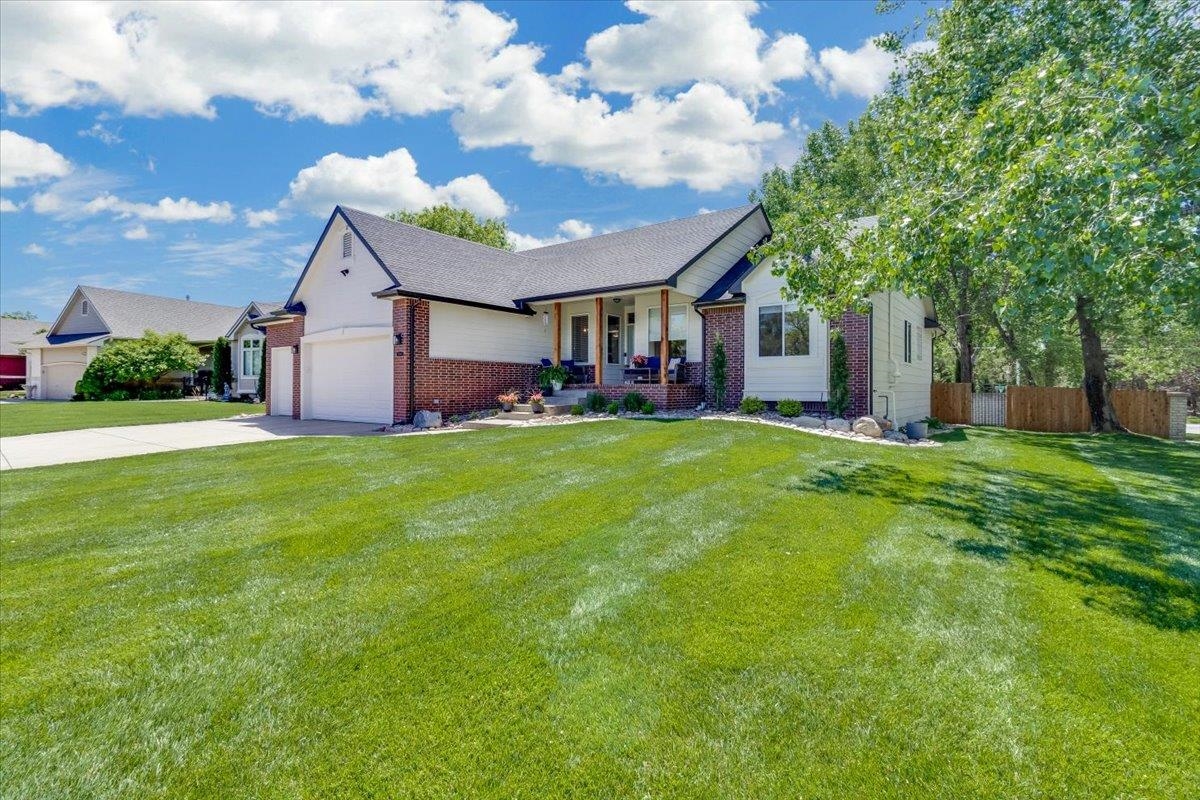3006 N Ridge Port Wichita KS 67205