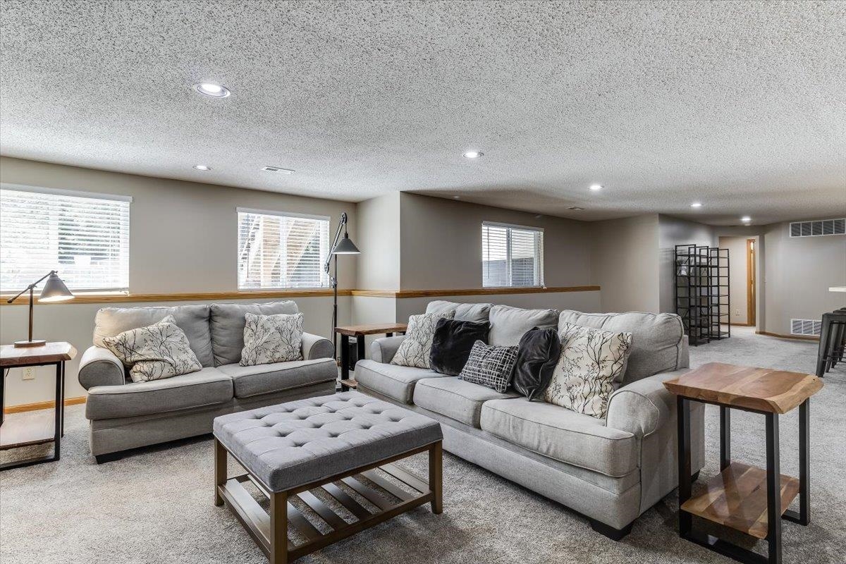 3006 N Ridge Port Wichita KS 67205