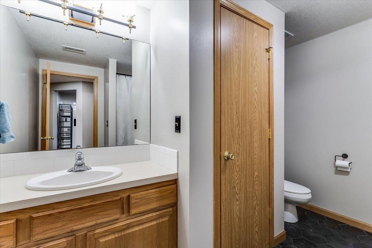3006 N Ridge Port Wichita KS 67205