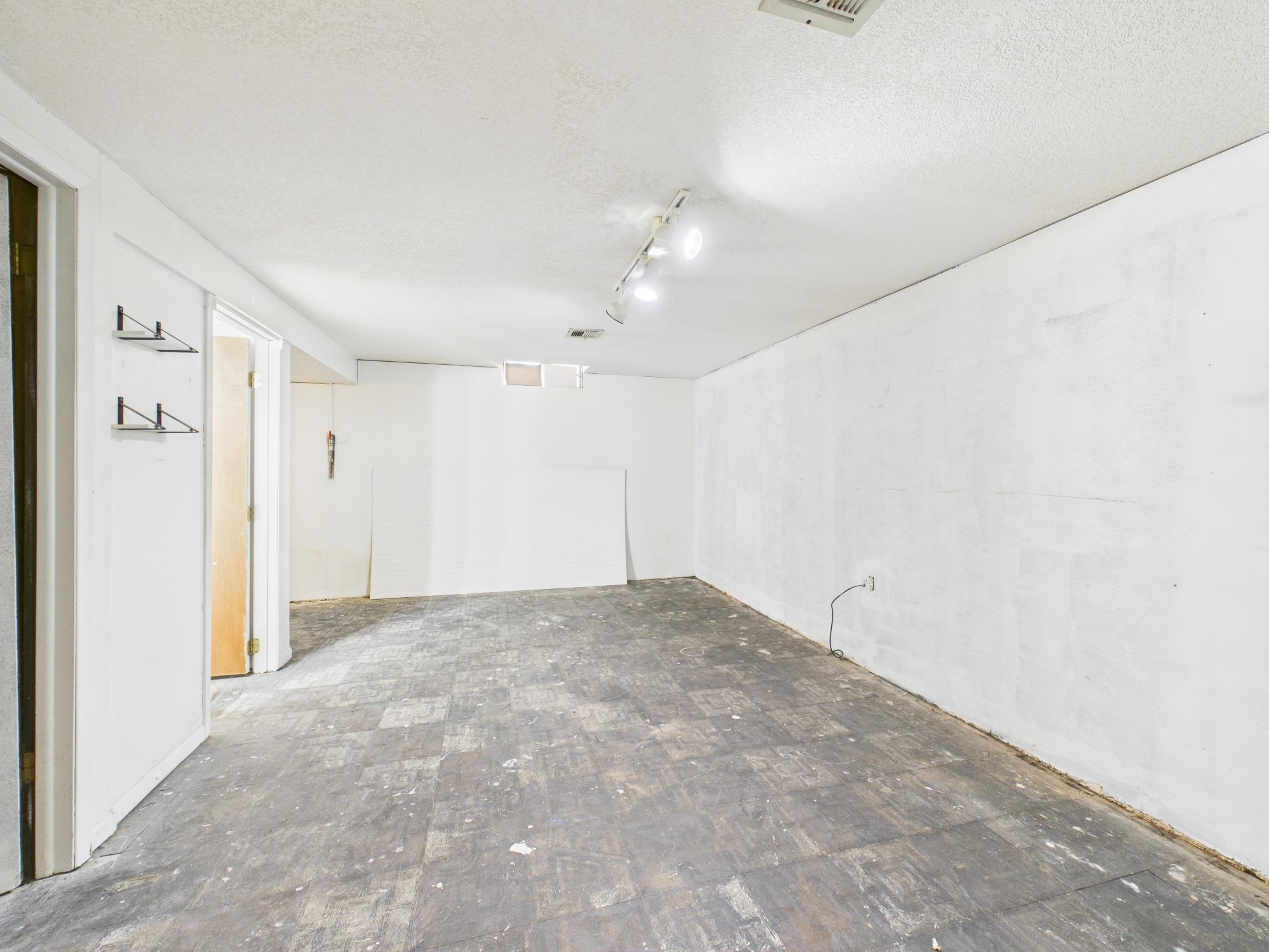 310 S Colby Street Valley Center KS 67147