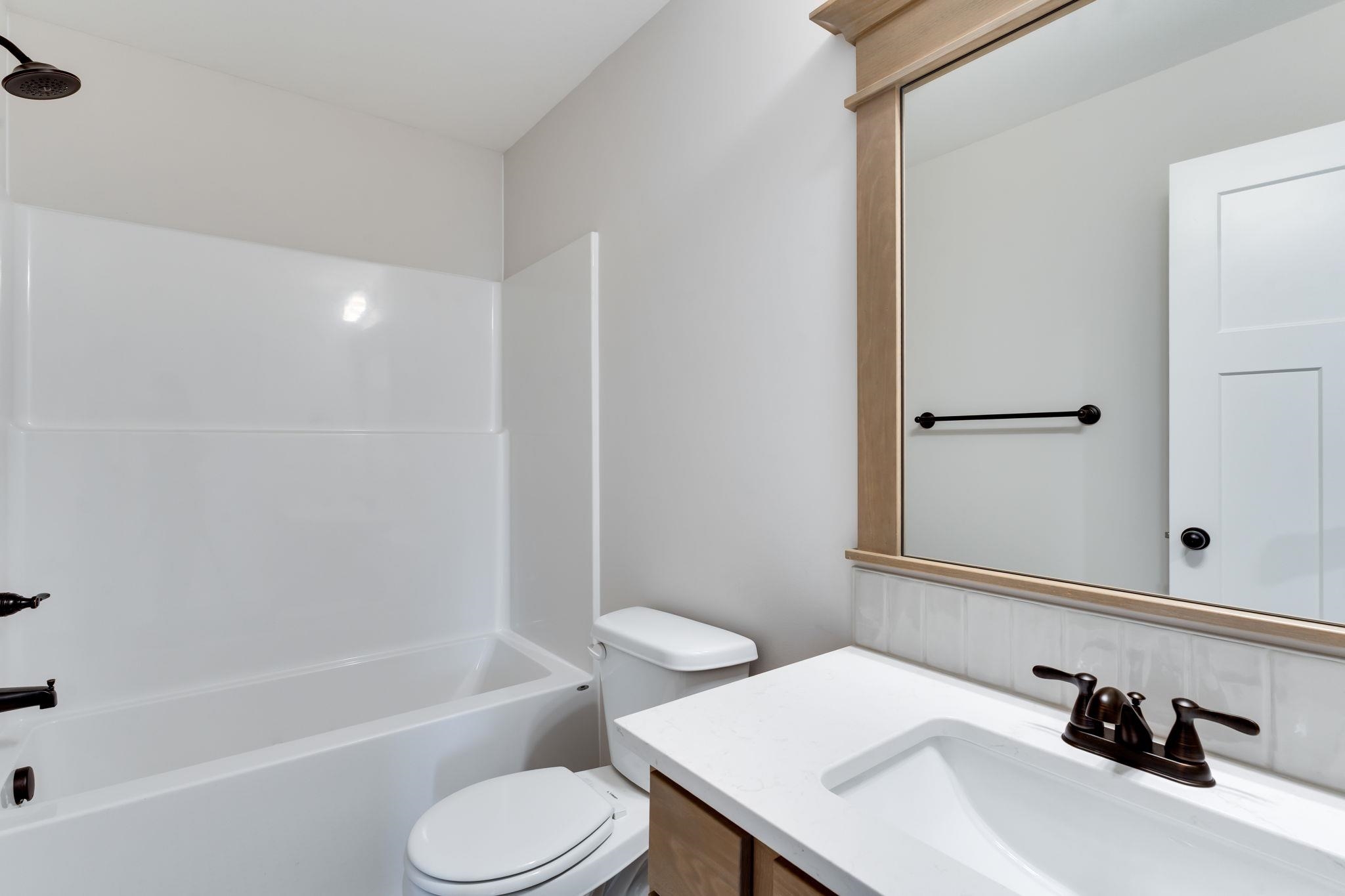 1631 N Magnolia Court Andover KS 67002